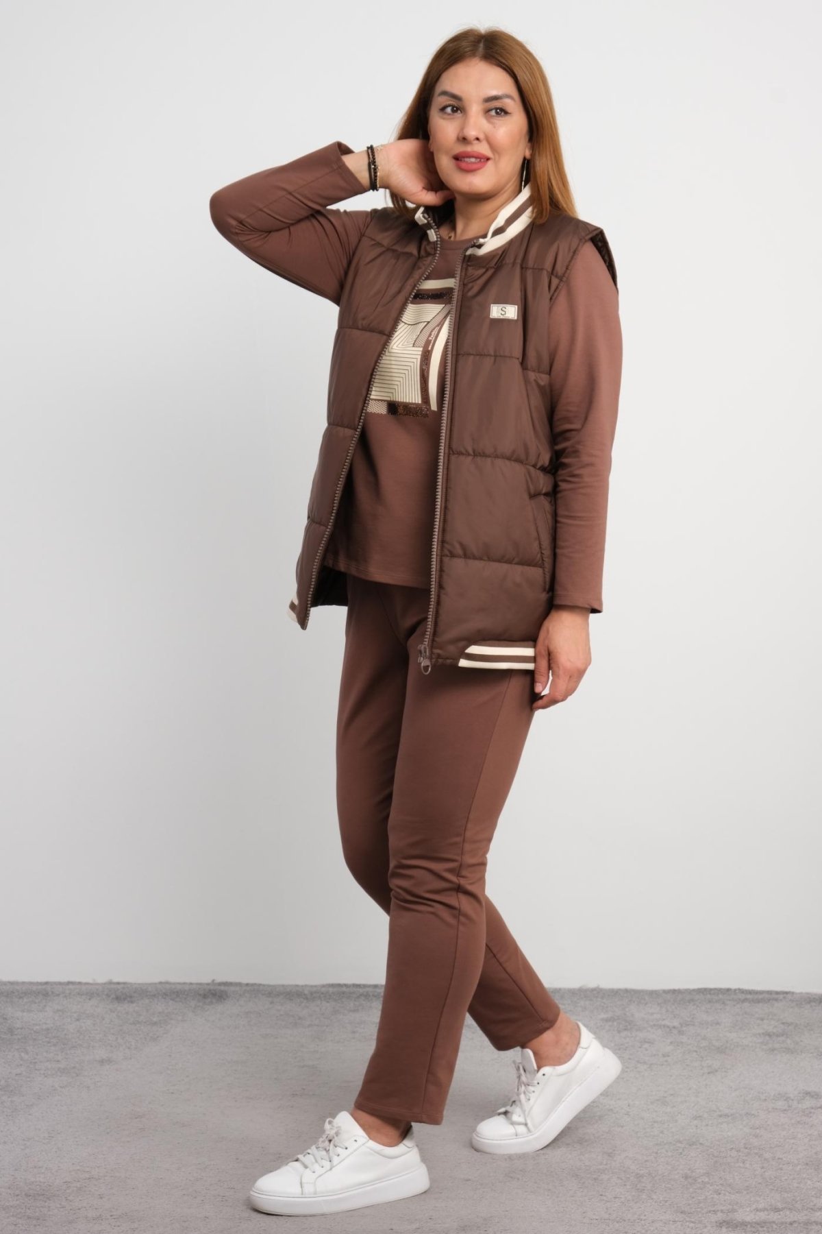 Super Plus Size Womens Three-Piece Sports Set-Brown