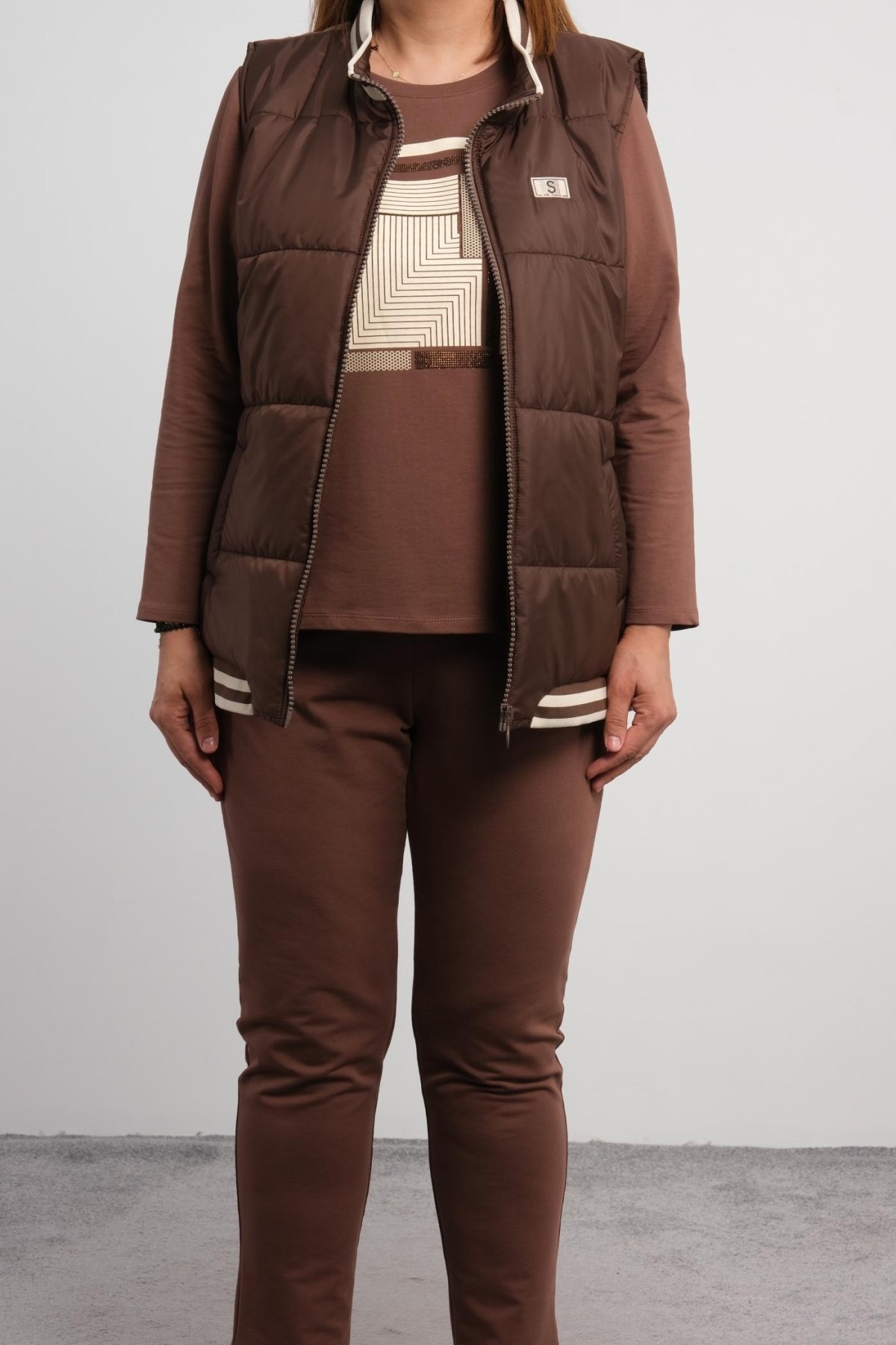 Super Plus Size Womens Three-Piece Sports Set-Brown