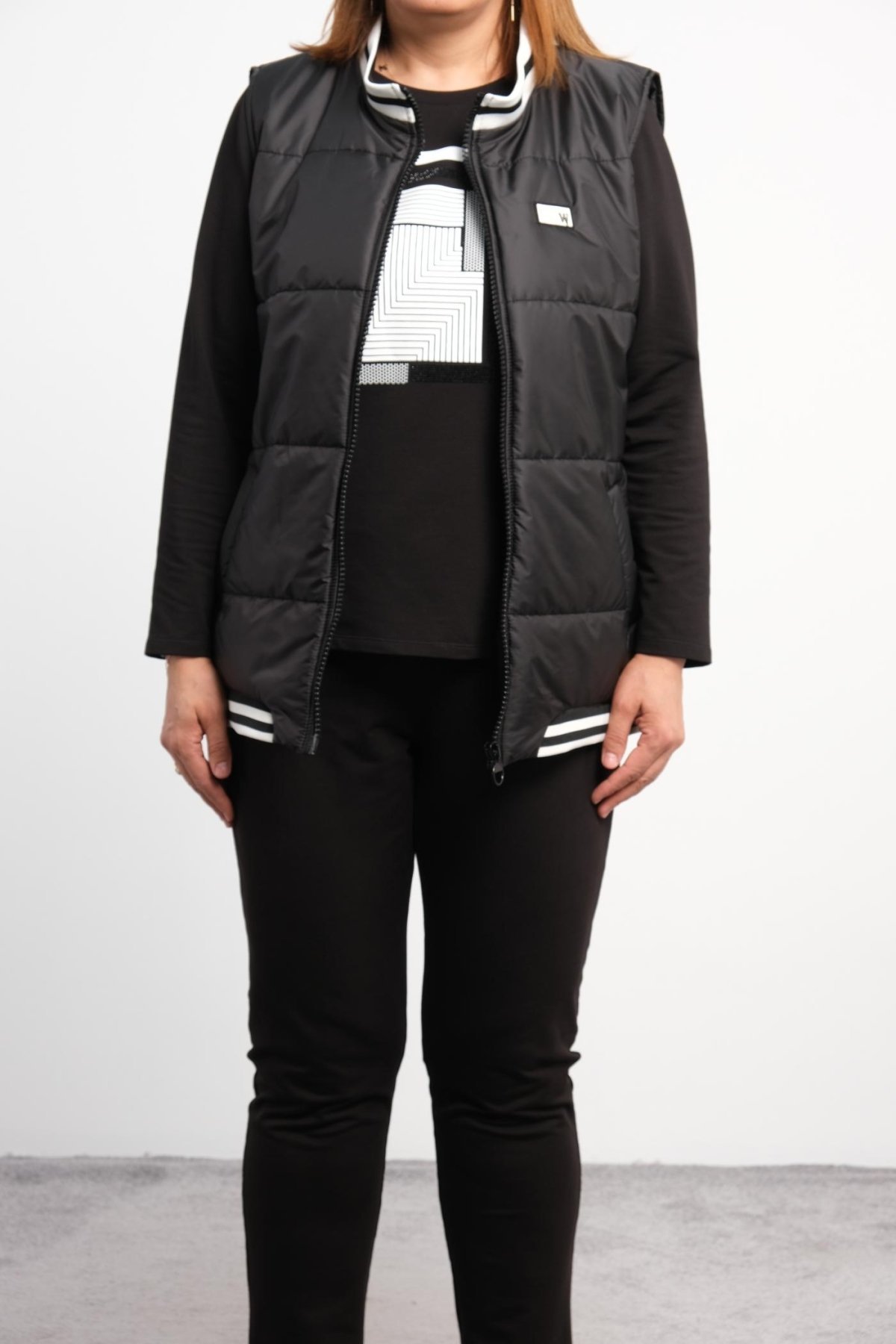 Super Plus Size Womens Three-Piece Sports Set-Black