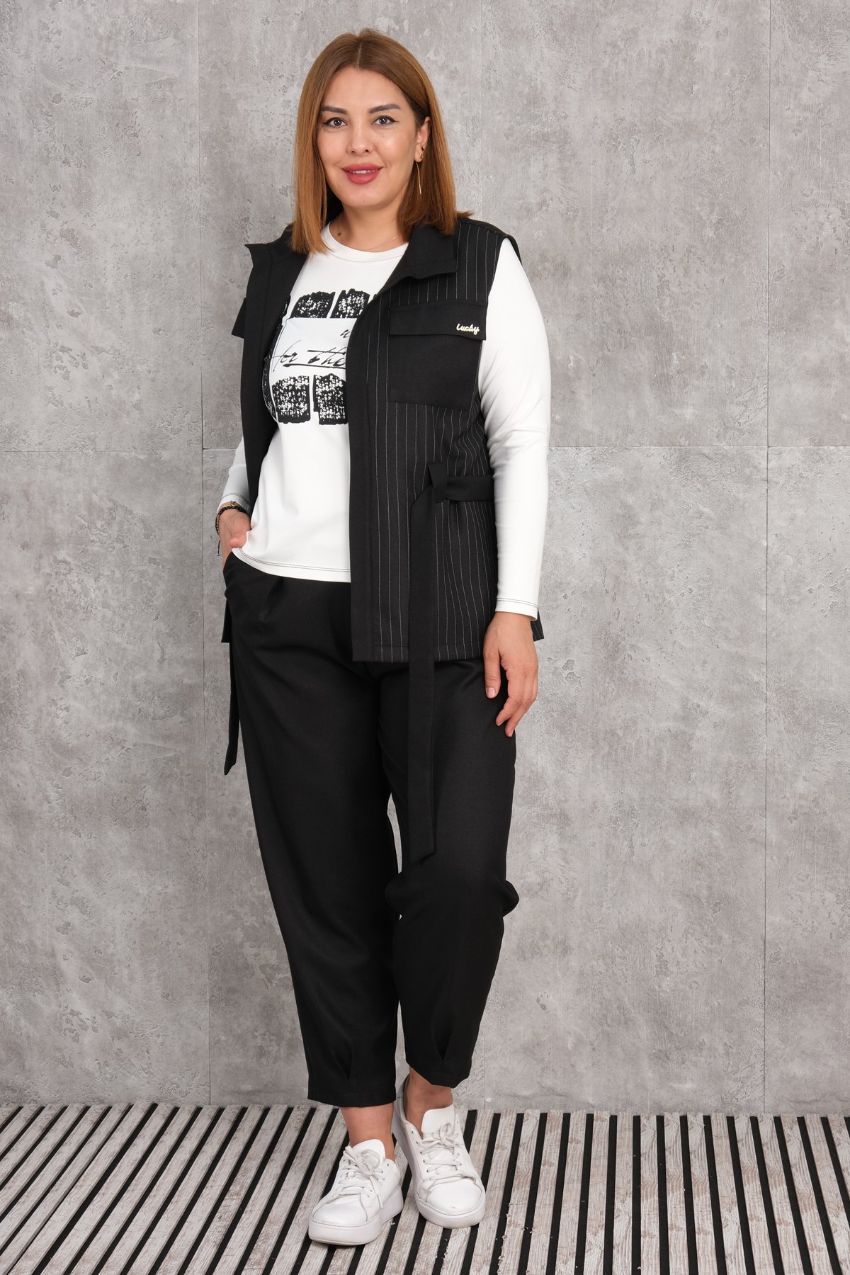 Plus Size Three-Piece Sports Set-Black