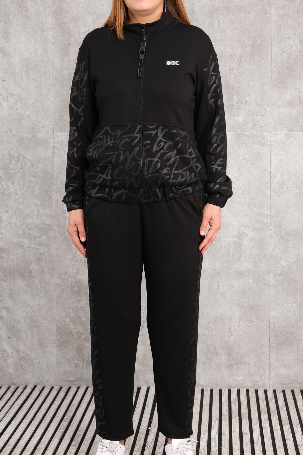 Plus Size Womens Two-Piece Sports Set-Black