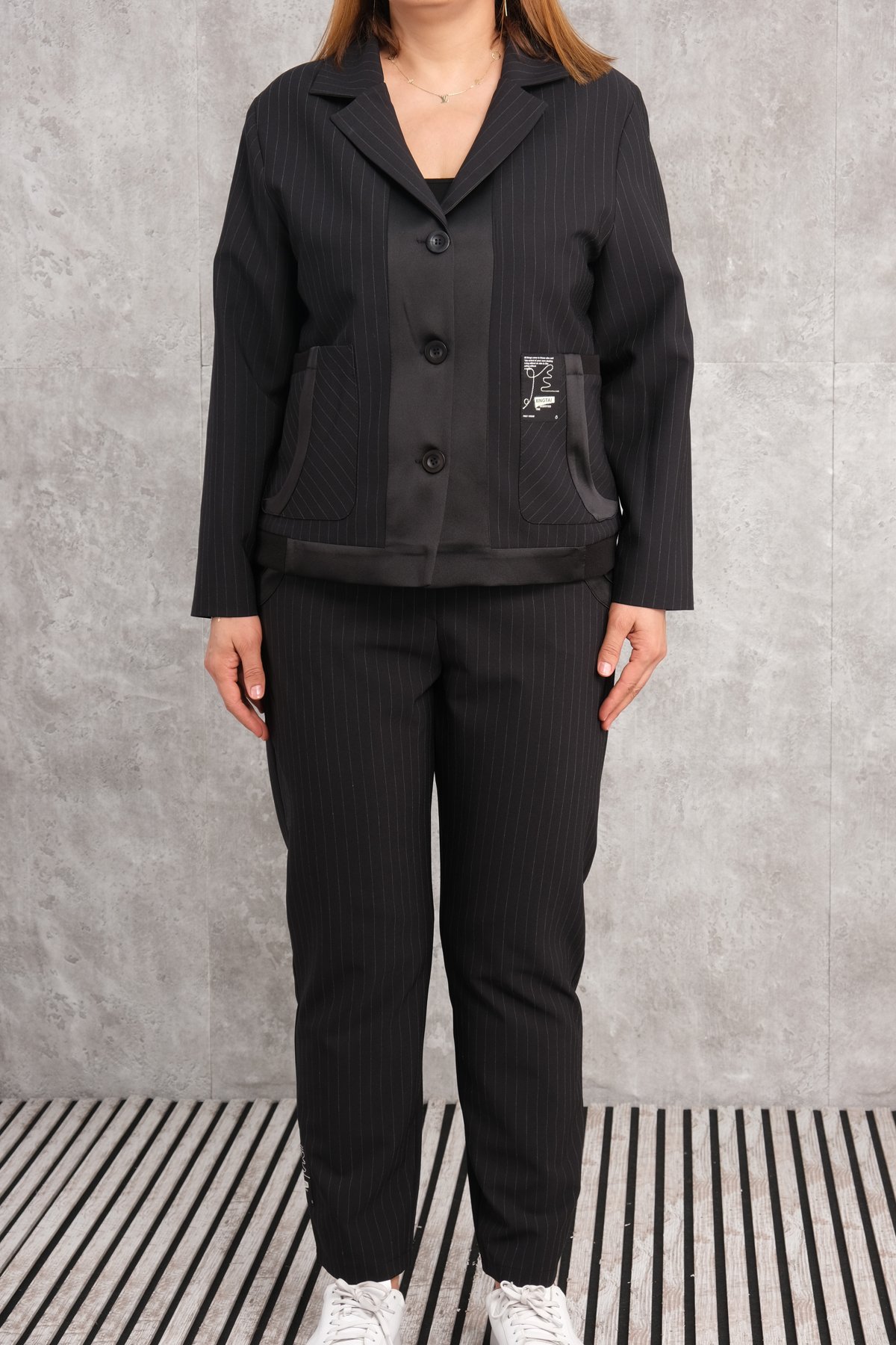 Super Plus Size Womens Two-Piece Sports Set-Black