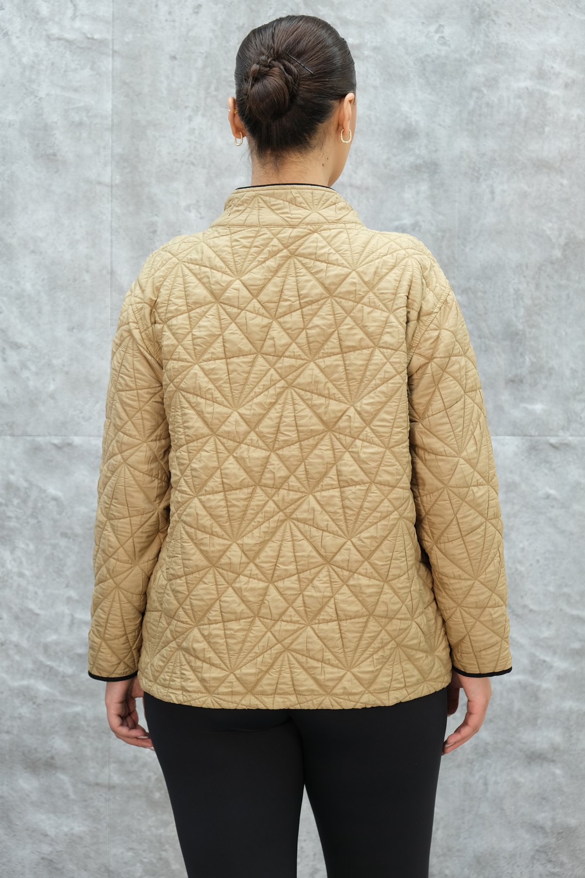 جاكيت رياضي قصير مقاس كبير-خردل