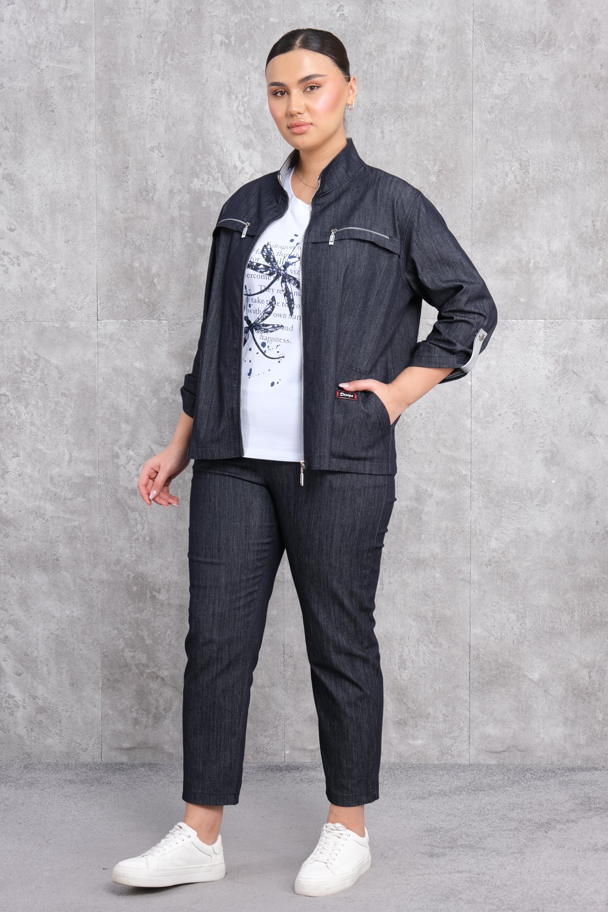 طقم رياضي نسائي مقاس كبير مكون من ثلاث قطع-الأسود