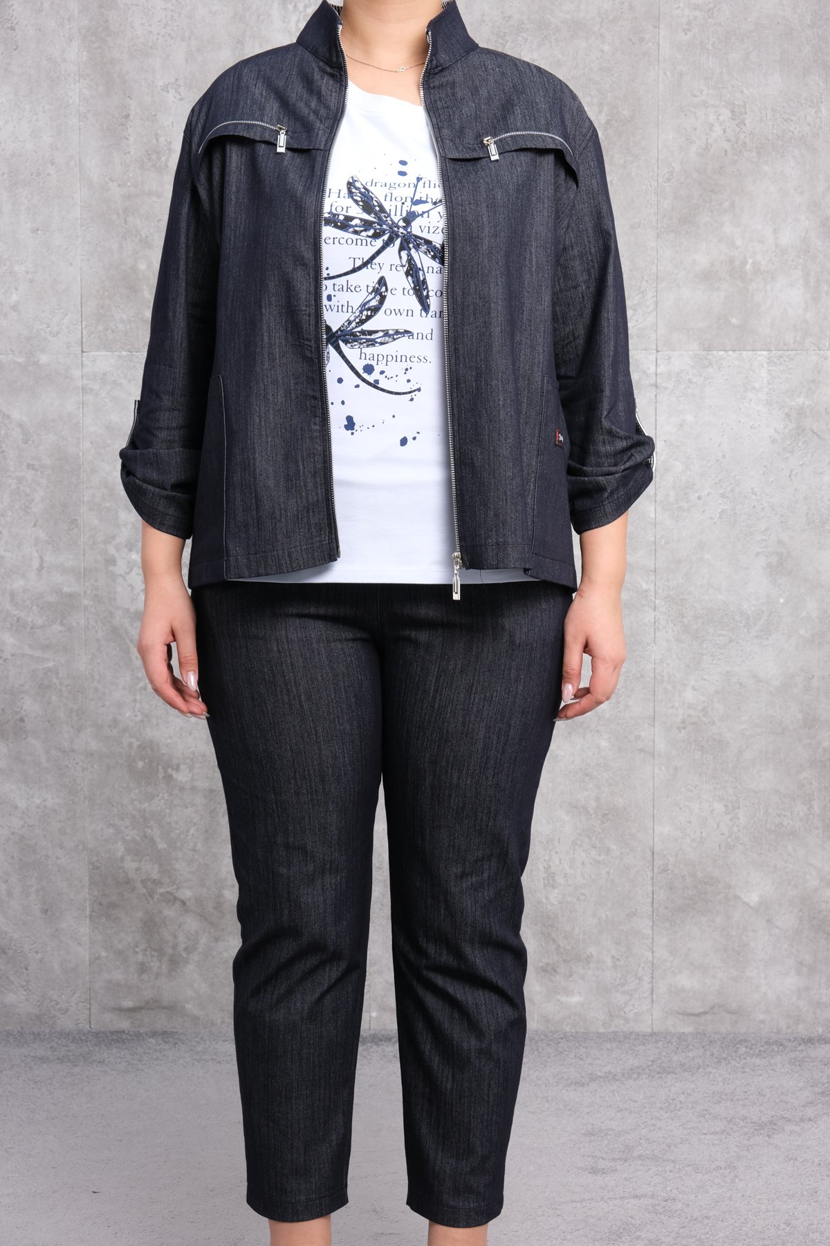 طقم رياضي نسائي مقاس كبير مكون من ثلاث قطع-الأسود