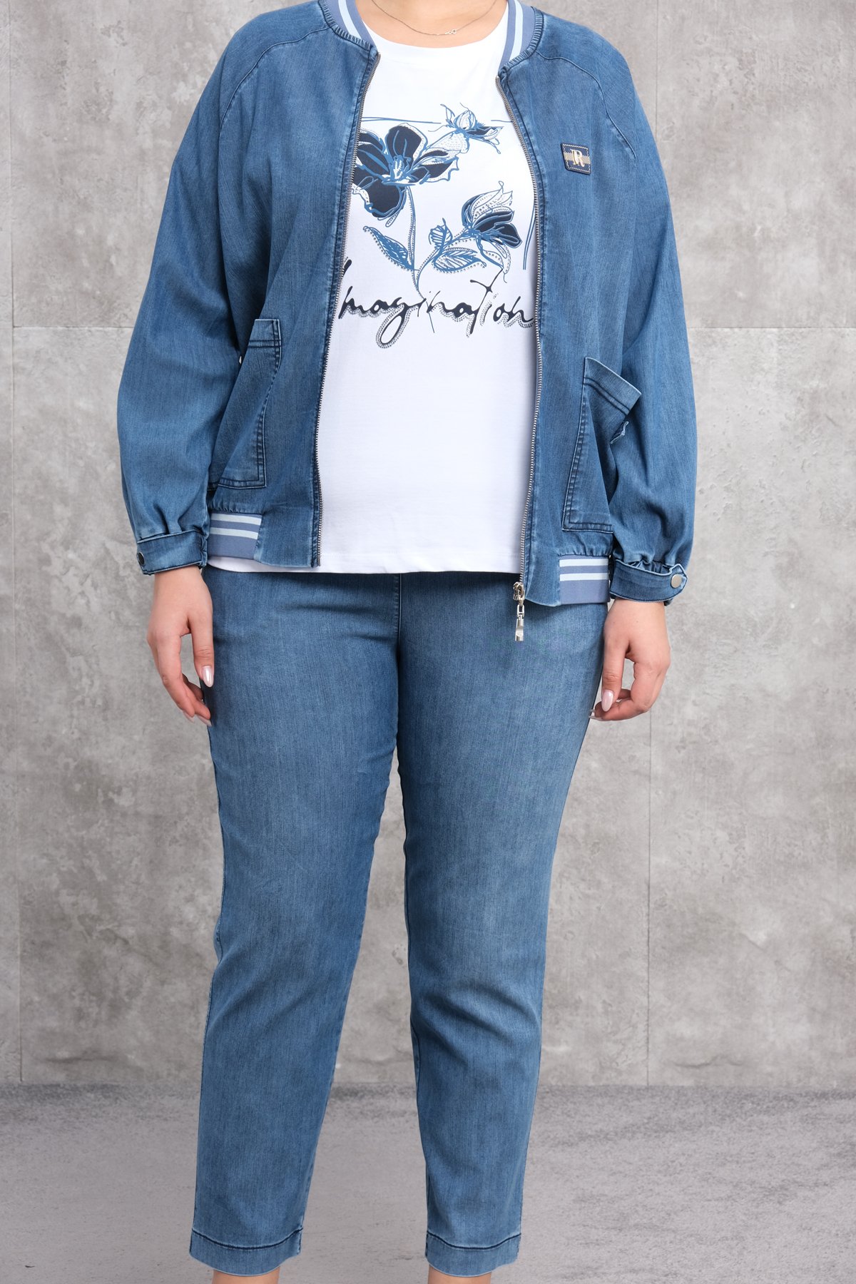 طقم رياضي نسائي مقاس كبير مكون من ثلاث قطع-الأزرق