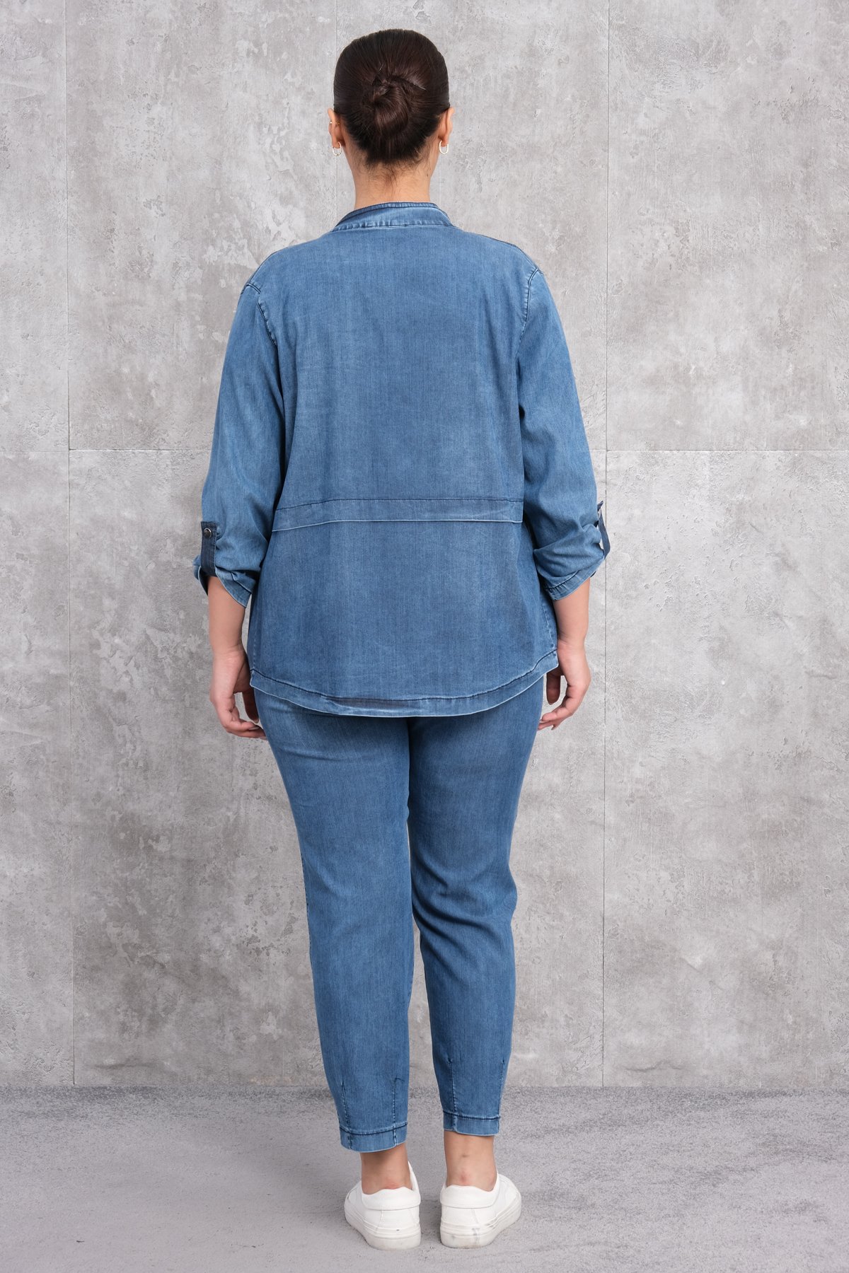 طقم رياضي نسائي مقاس كبير مكون من ثلاث قطع-الأزرق