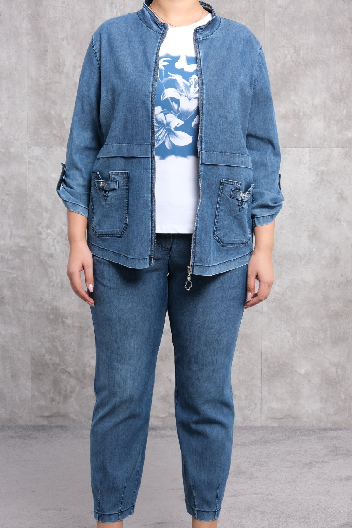 طقم رياضي نسائي مقاس كبير مكون من ثلاث قطع-الأزرق