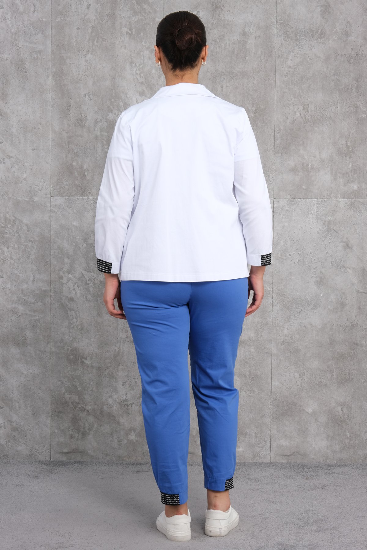 طقم رياضي نسائي مقاس كبير مكون من ثلاث قطع-الأزرق