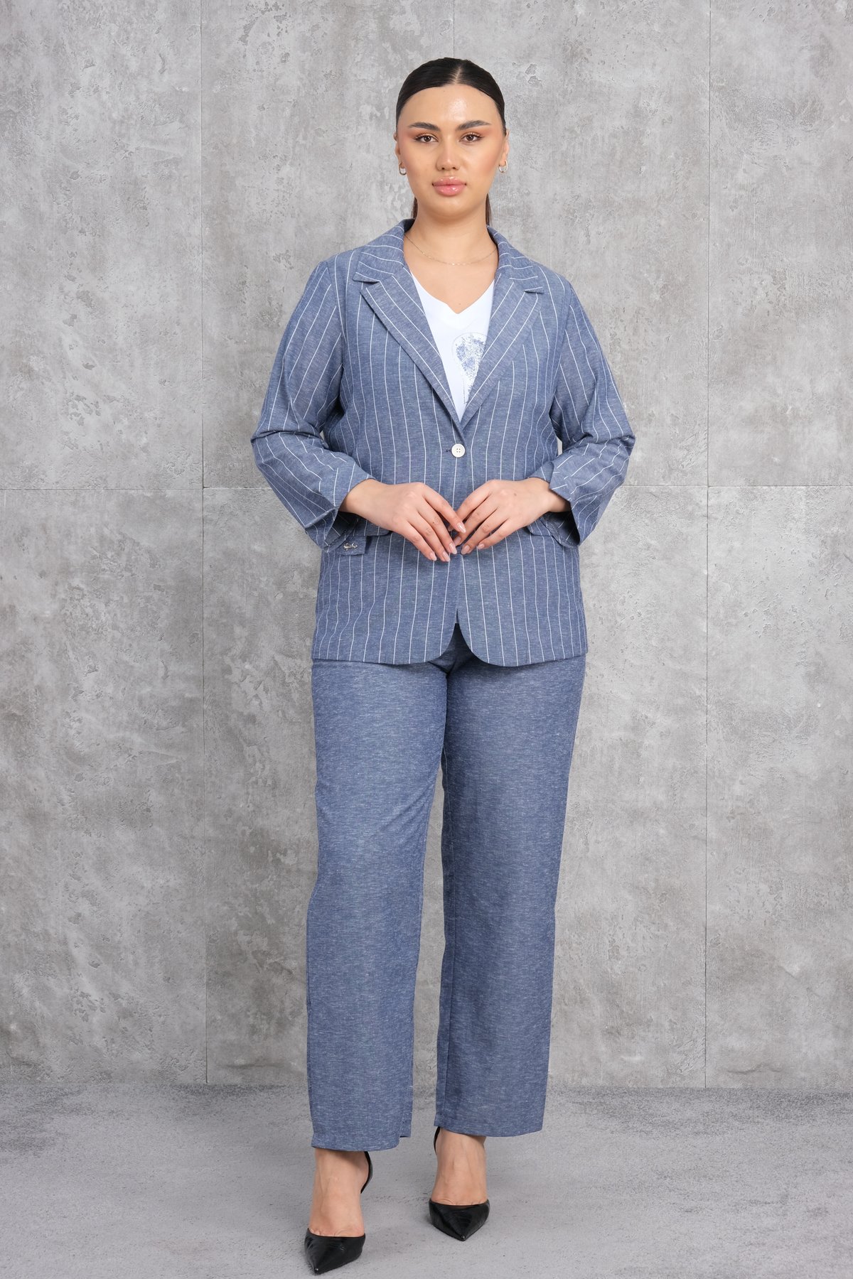 طقم من ثلاث قطع مقاس كبير-الأزرق