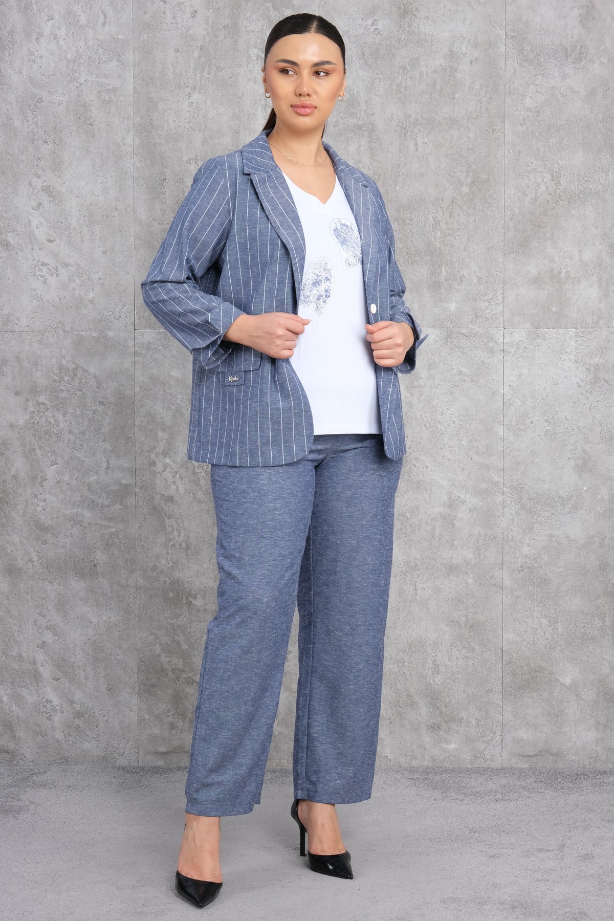 طقم من ثلاث قطع مقاس كبير-الأزرق