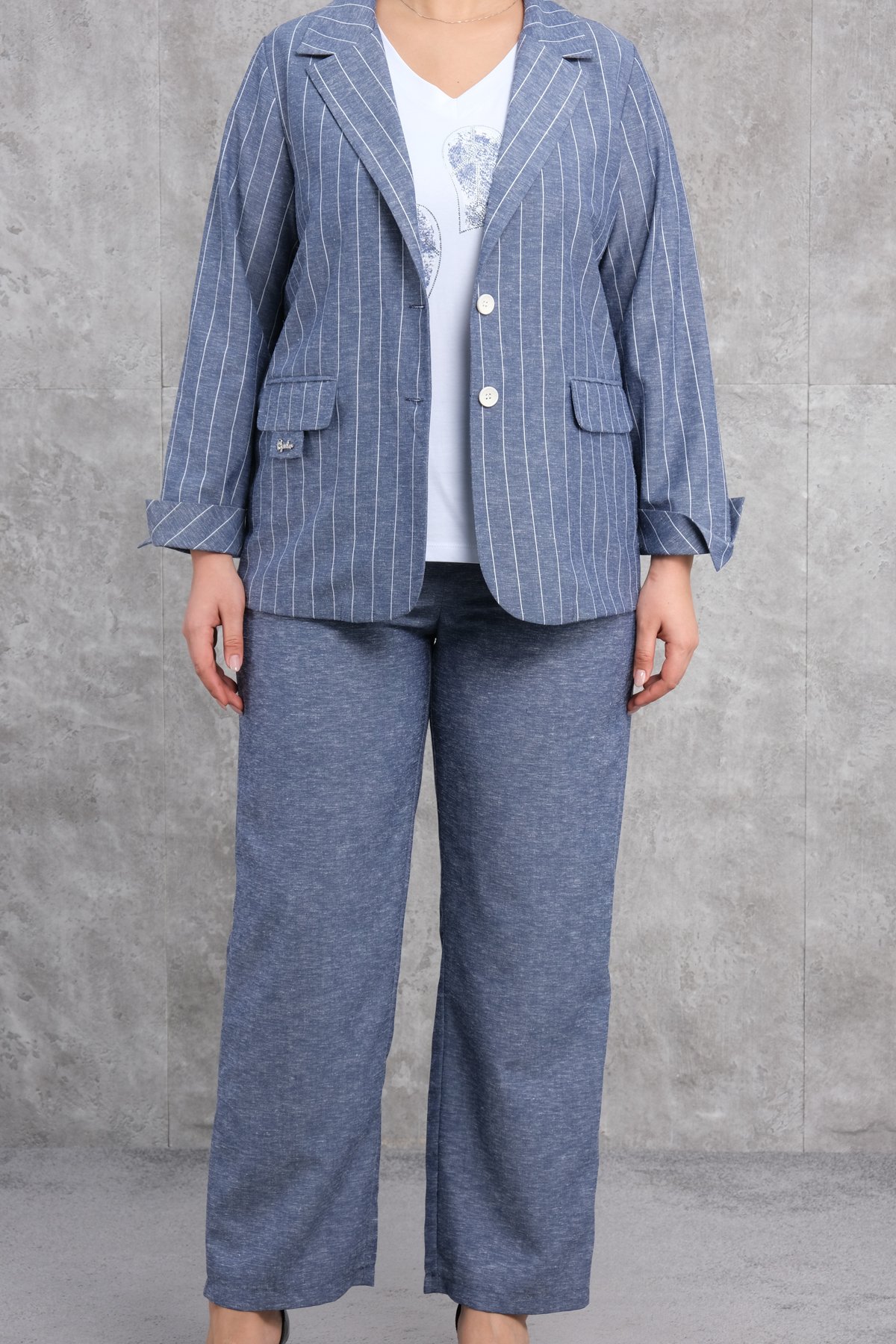 طقم من ثلاث قطع مقاس كبير-الأزرق