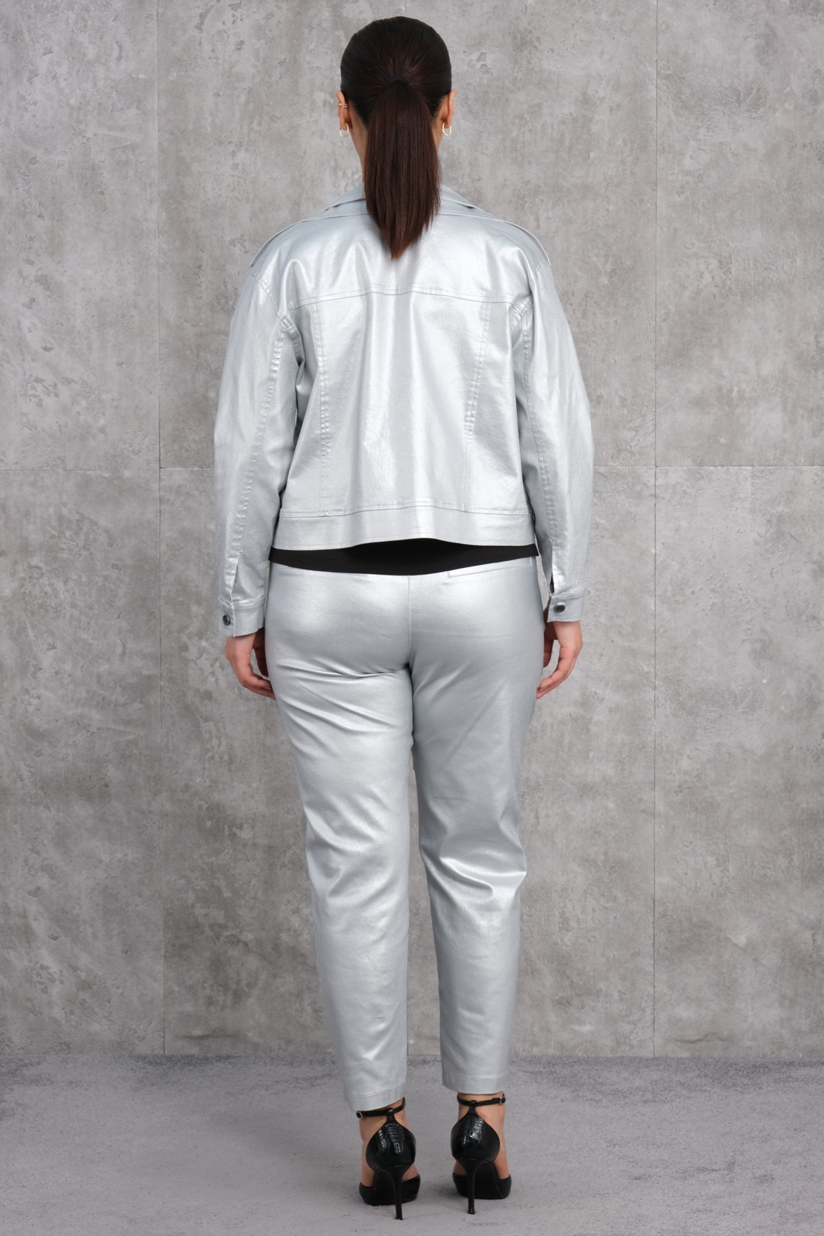 طقم من ثلاث قطع مقاس كبير-الرمادي