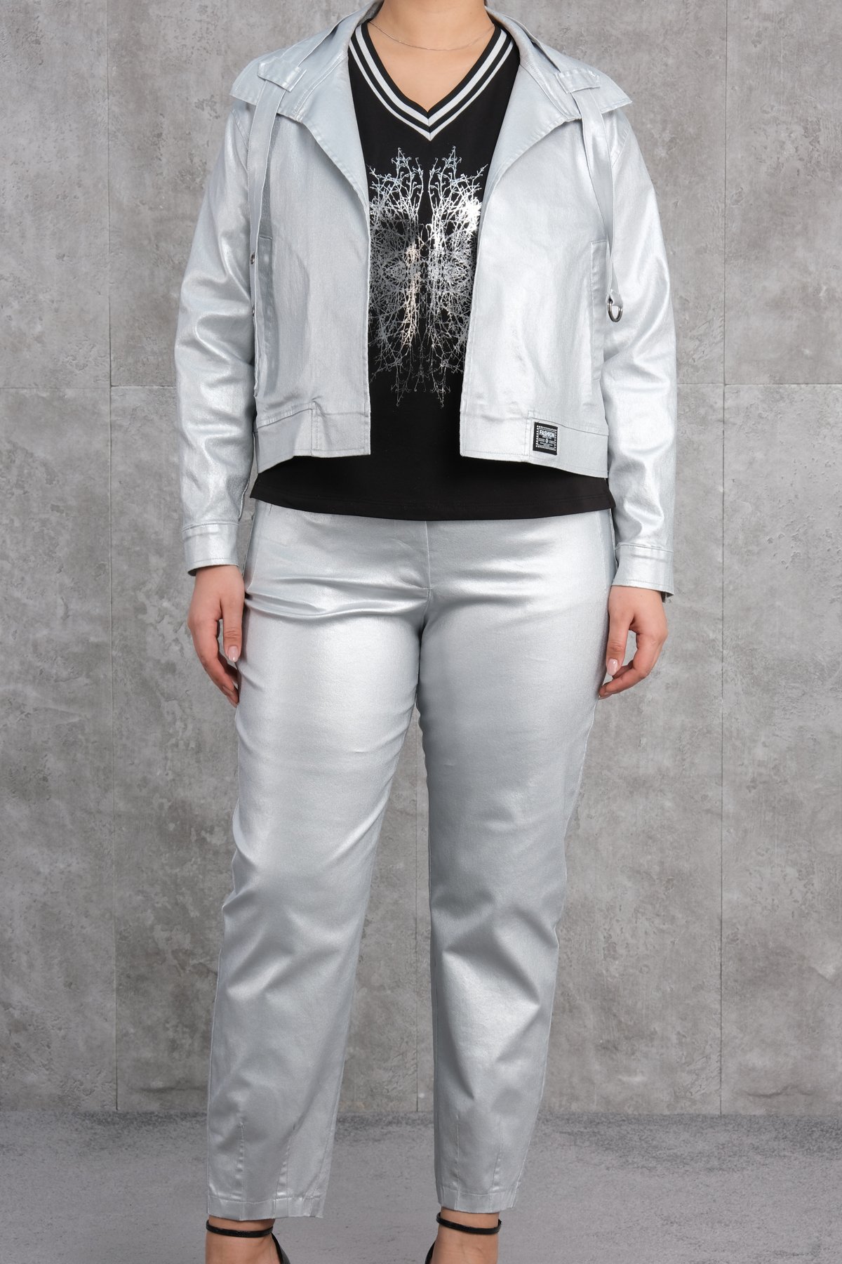 طقم من ثلاث قطع مقاس كبير-الرمادي