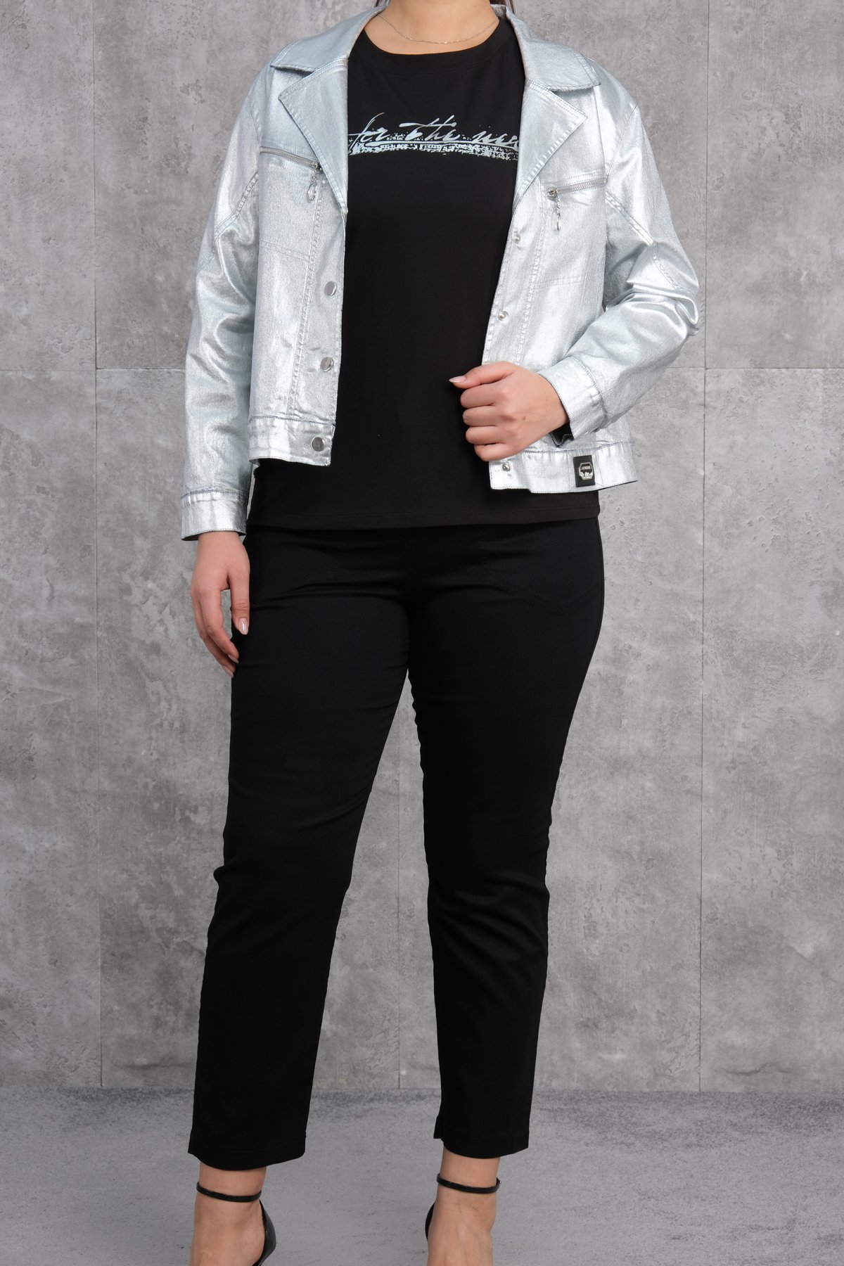 طقم من ثلاث قطع مقاس كبير-الرمادي