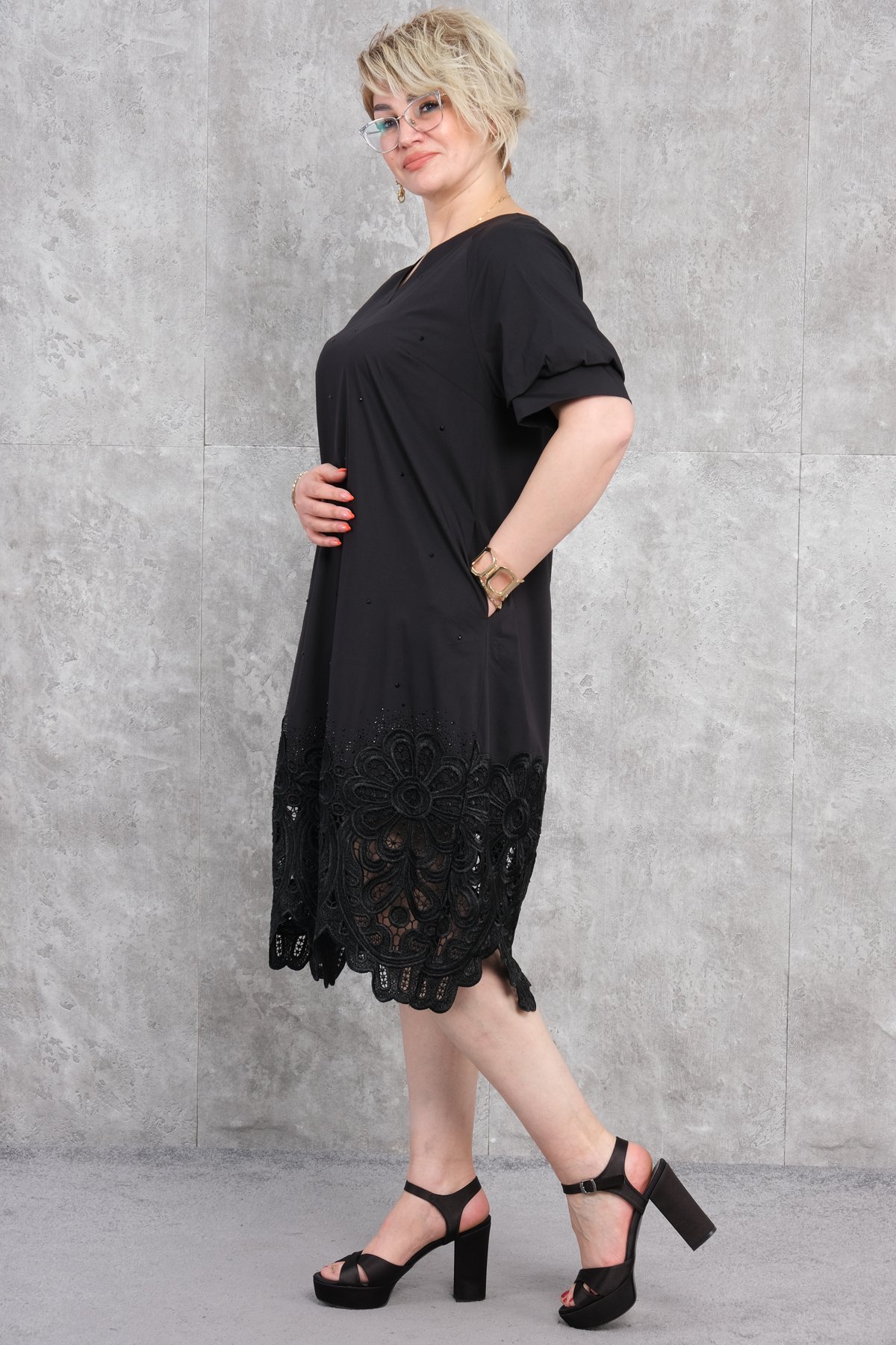Повседневное платье больших размеров-Черный