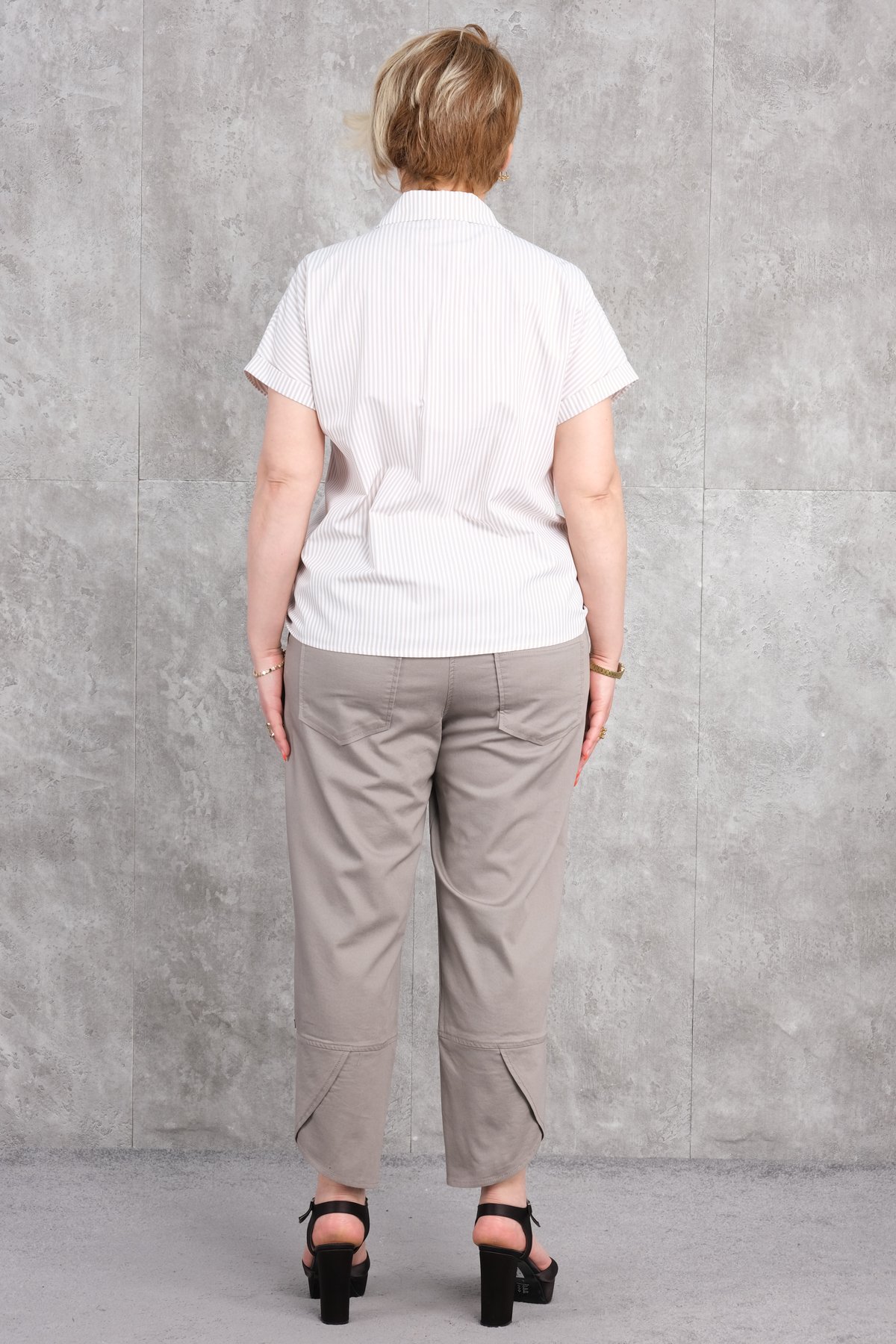 Комплект из двух предметов больших размеров-Серый