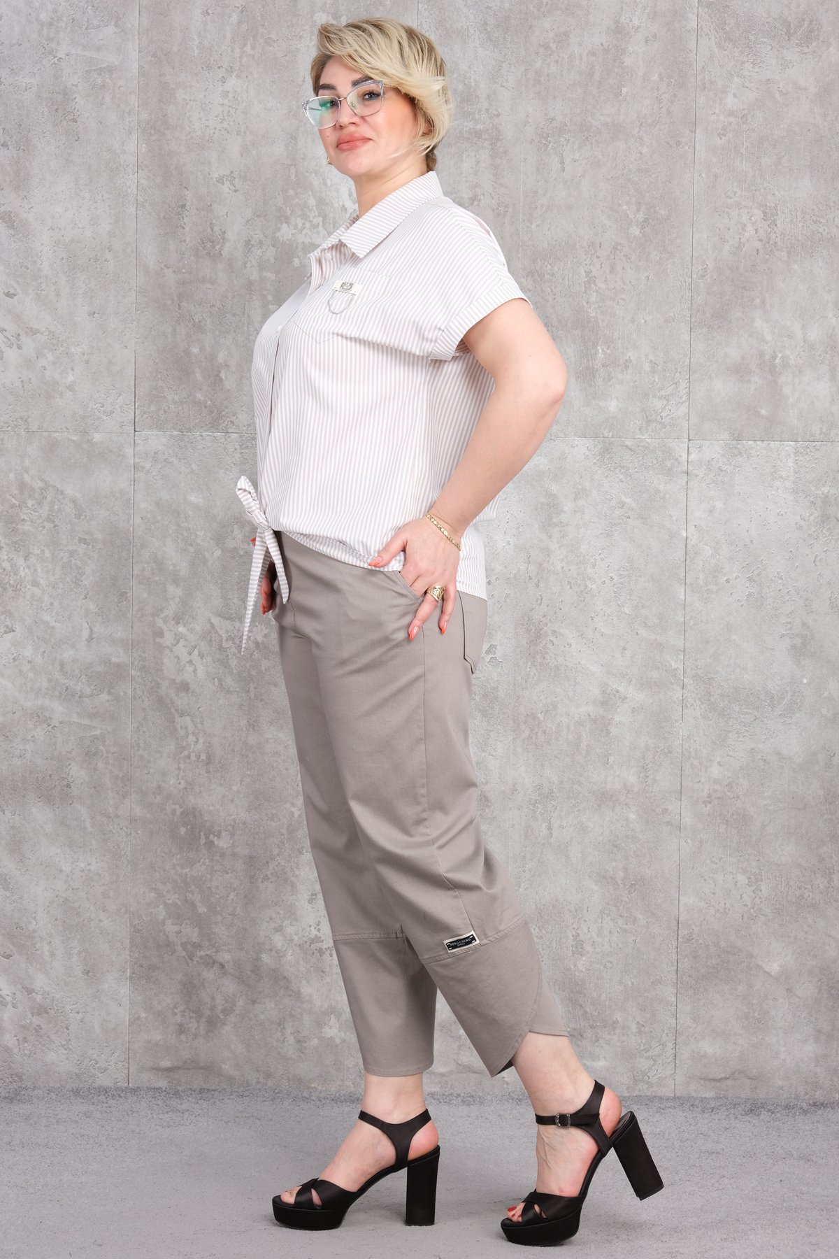 Комплект из двух предметов больших размеров-Серый