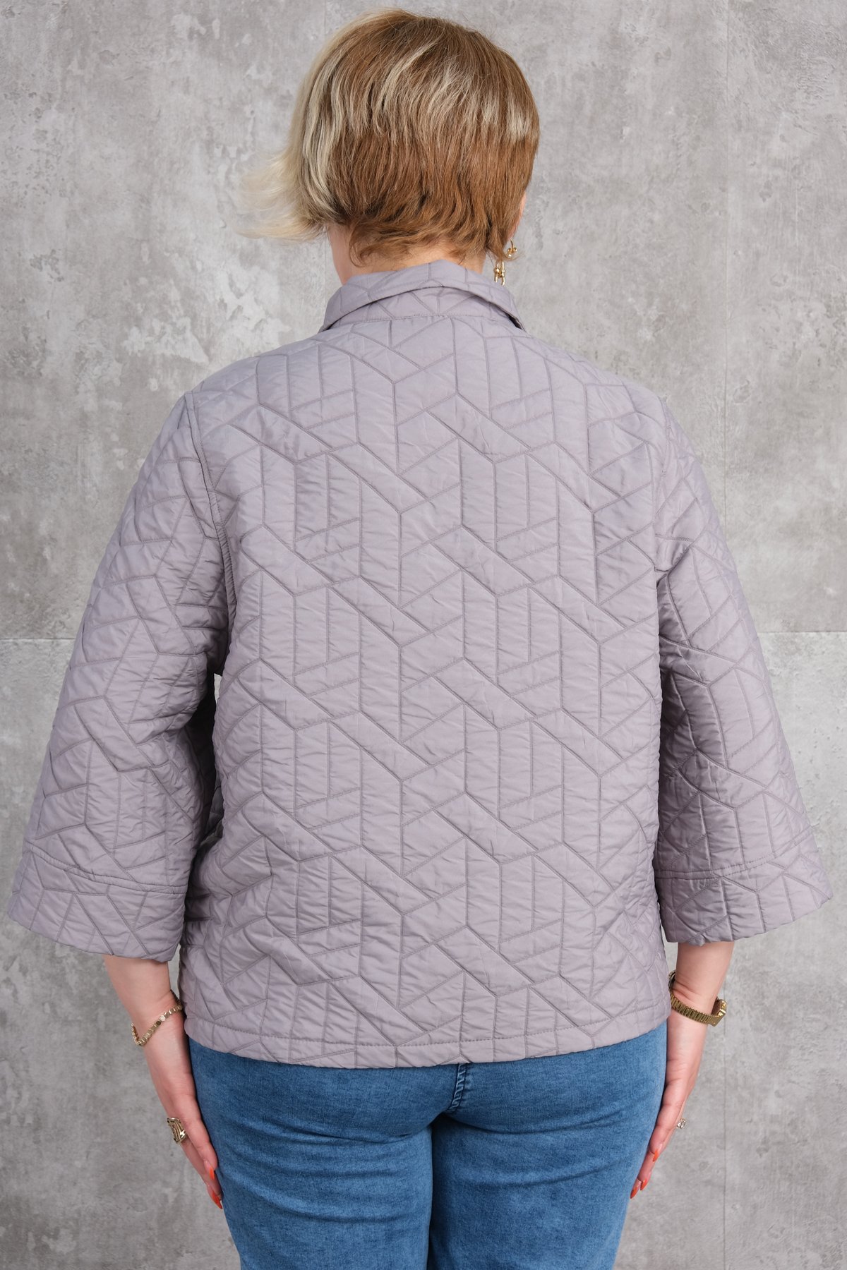 جاكيت رياضي قصير مقاس كبير-الرمادي