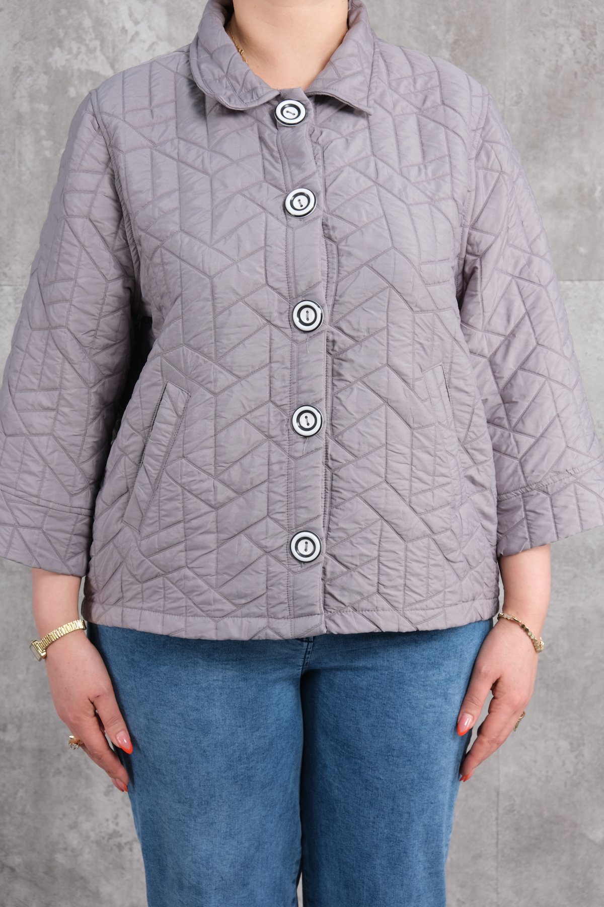 جاكيت رياضي قصير مقاس كبير-الرمادي