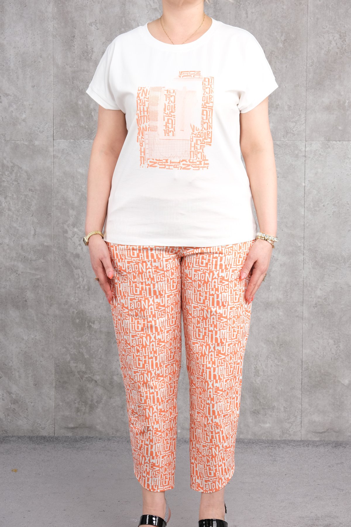 طقم من قطعتين مقاس كبير-السلمون الوردي