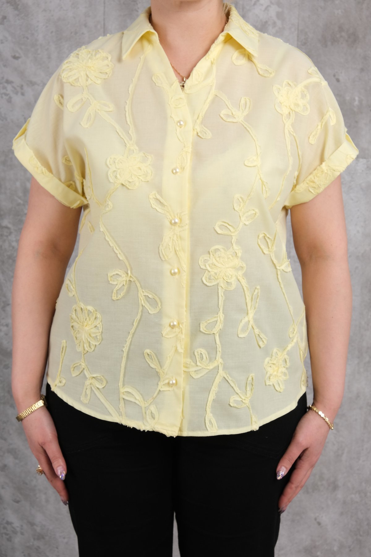 قميص مقاس كبير-الأصفر