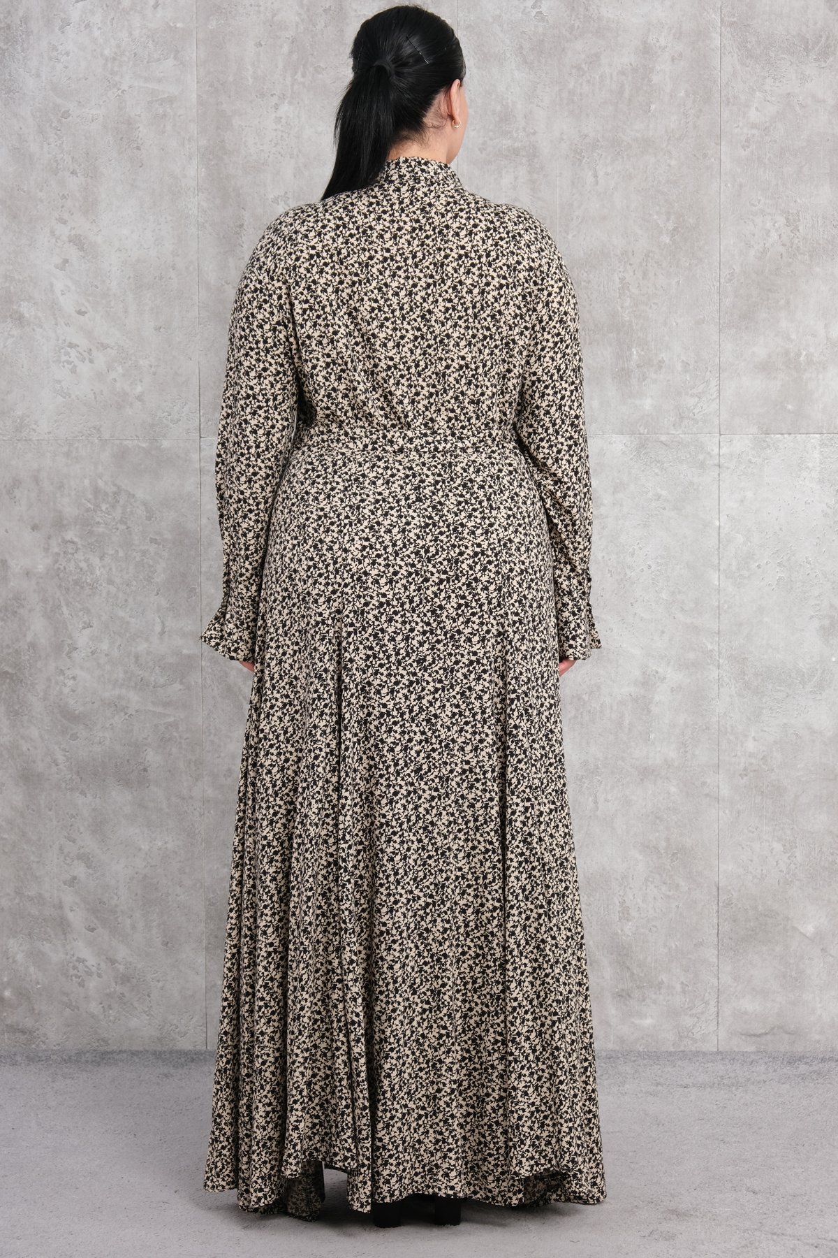 فستان طويل مقاس كبير-البيج