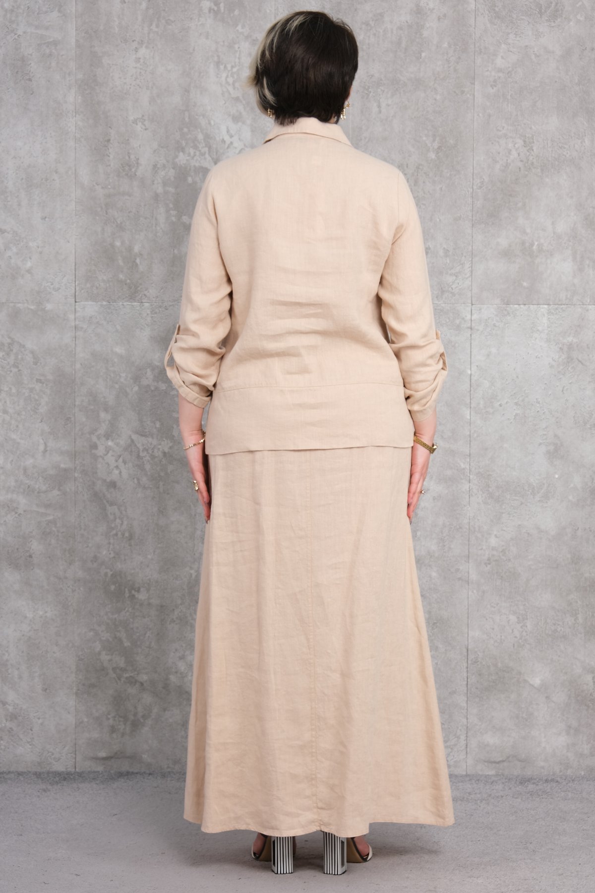 طقم من قطعتين مقاس كبير-البيج