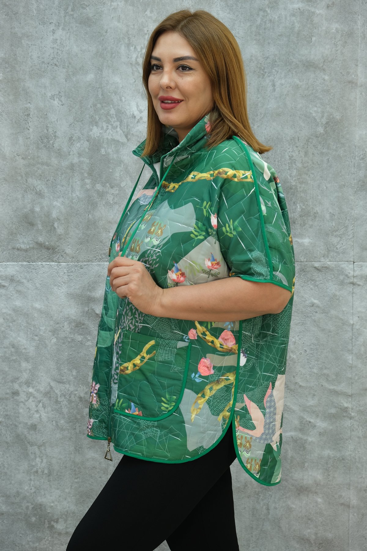 Plus Size Short Sport Jacket-Green