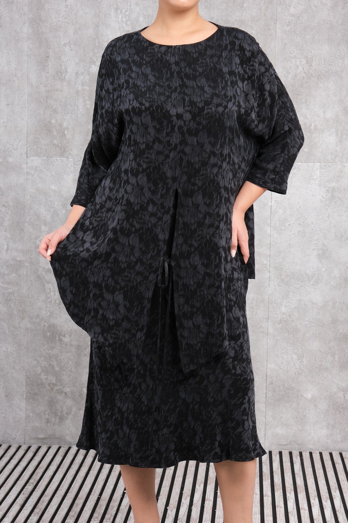 Plus Size Classic Two-Piece Set-Black