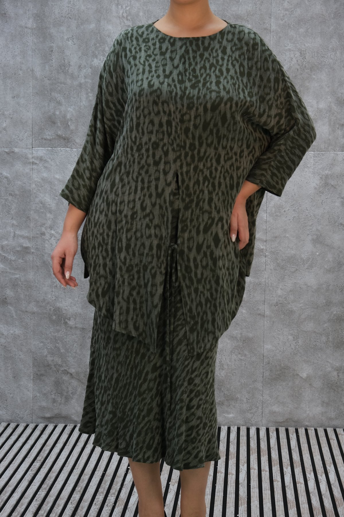 Plus Size Classic Two-Piece Set-Khaki