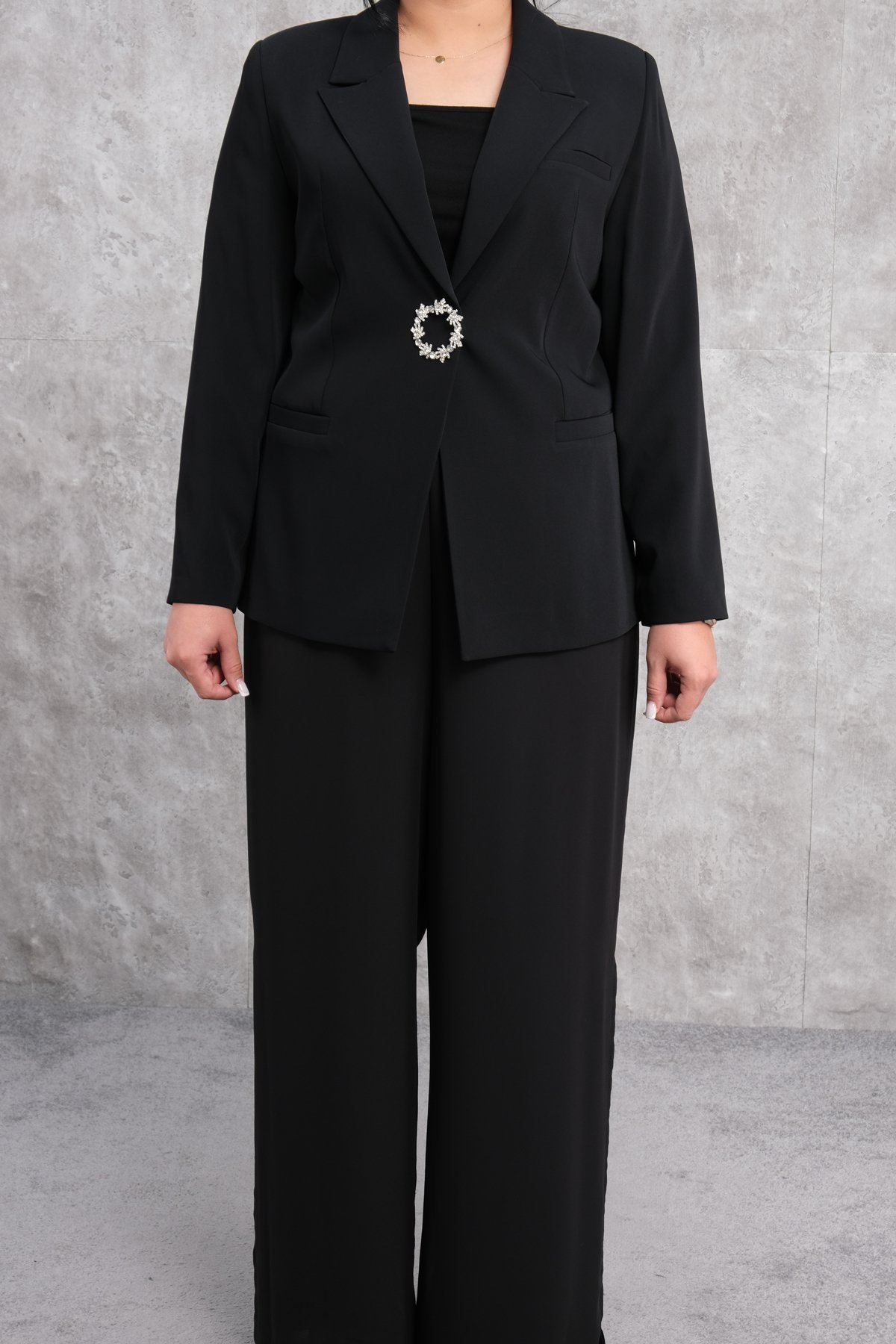 طقم جاكيت وسروال مقاس كبير-الأسود