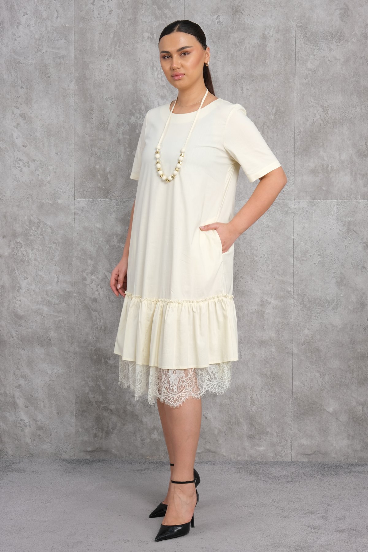 فستان بمقاسات سوبر كبيرة-الأصفر