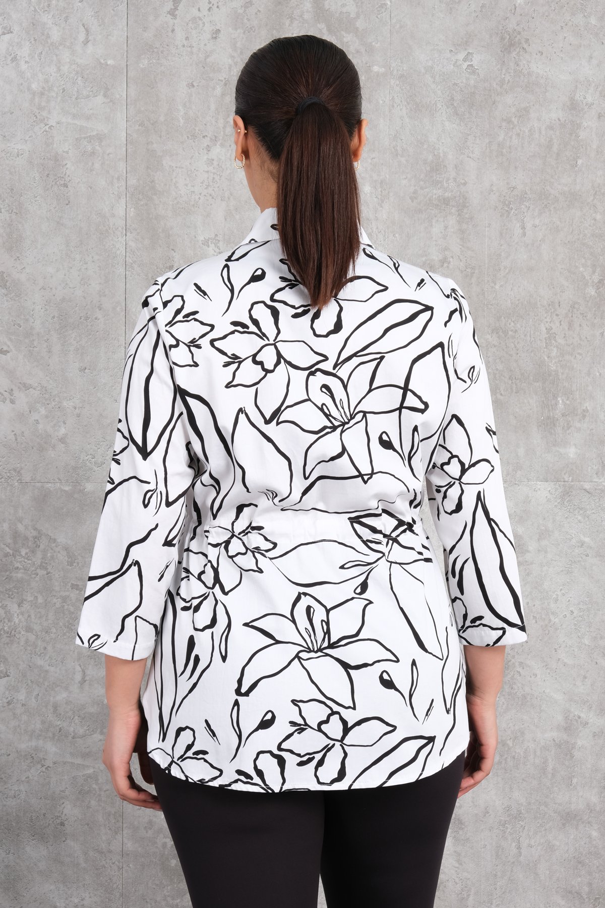 بلوزة مقاس كبير-الأسود