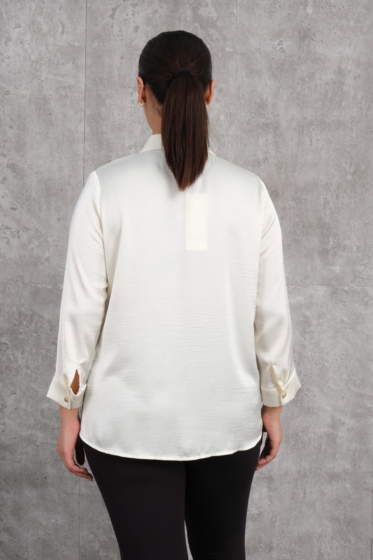 بلوزة مقاس كبير-الأصفر