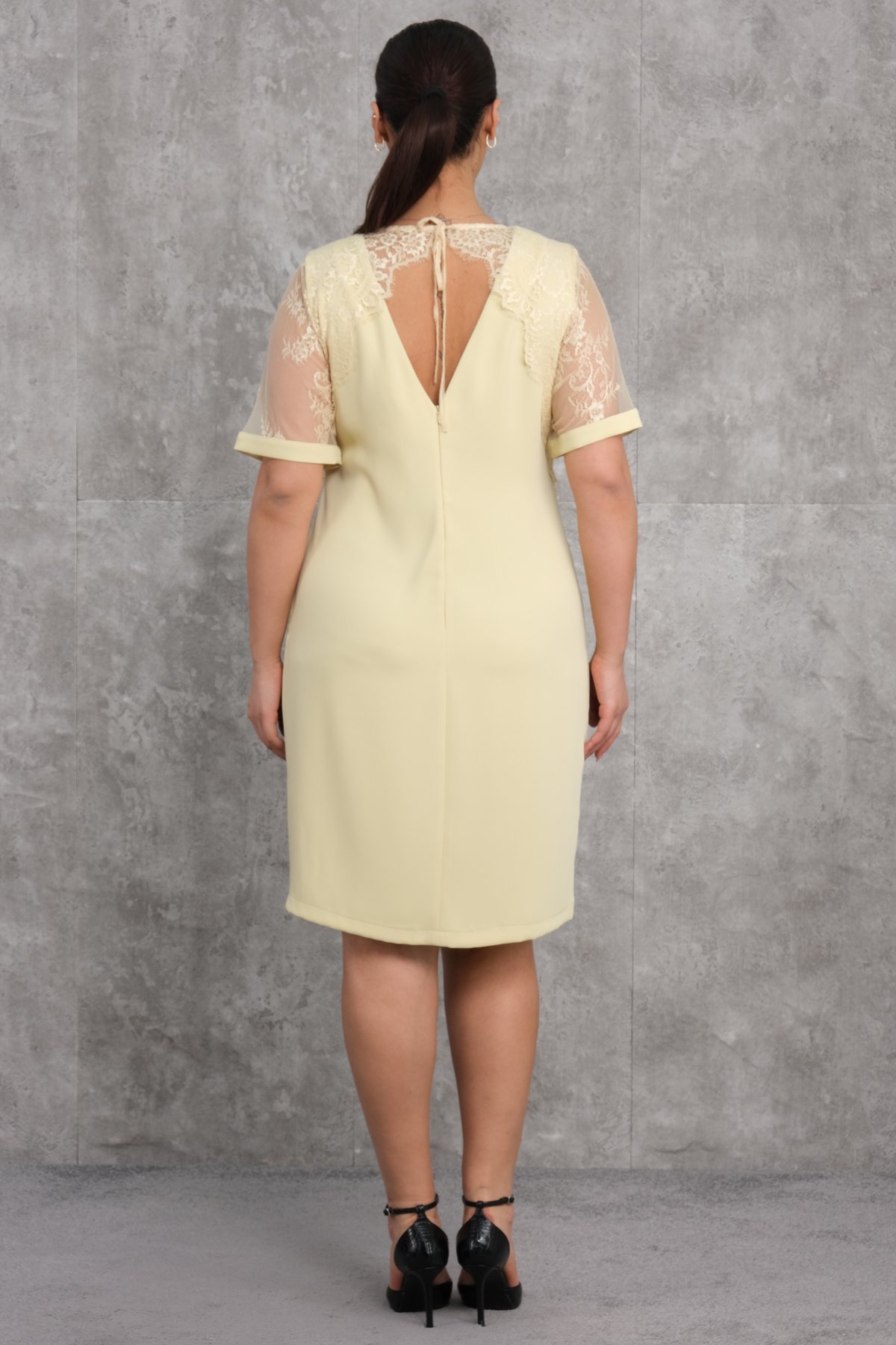 فستان مقاس كبير-الأصفر