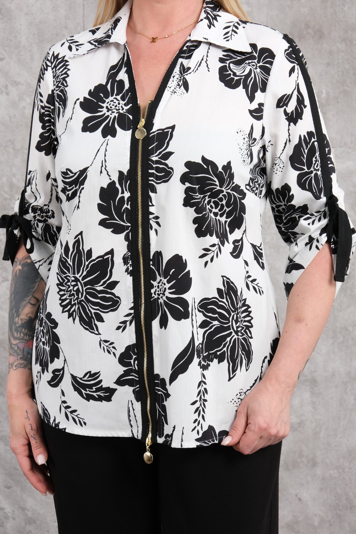 Super Plus Size Blouse-Black