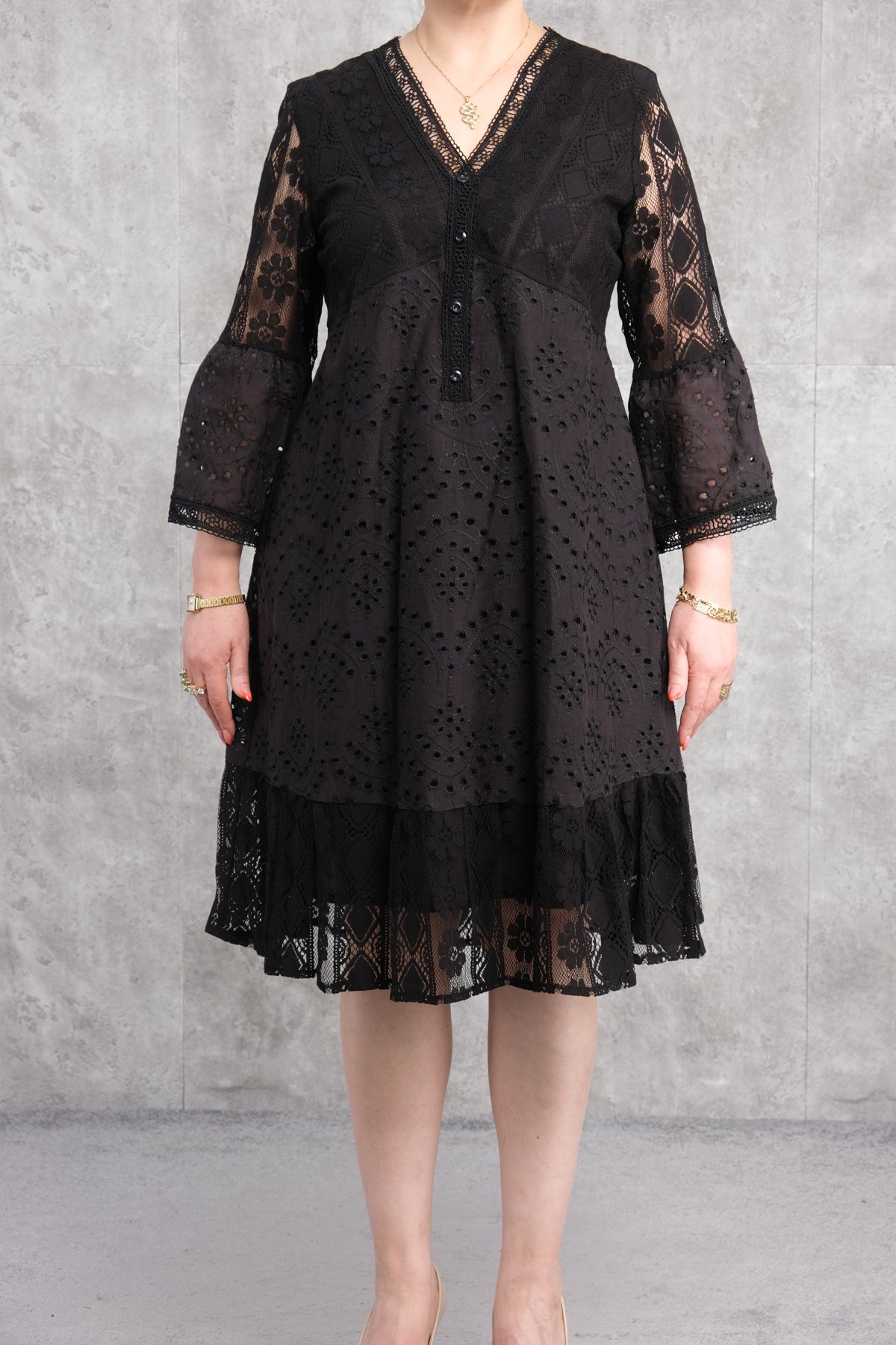 فستان مقاس كبير-الأسود