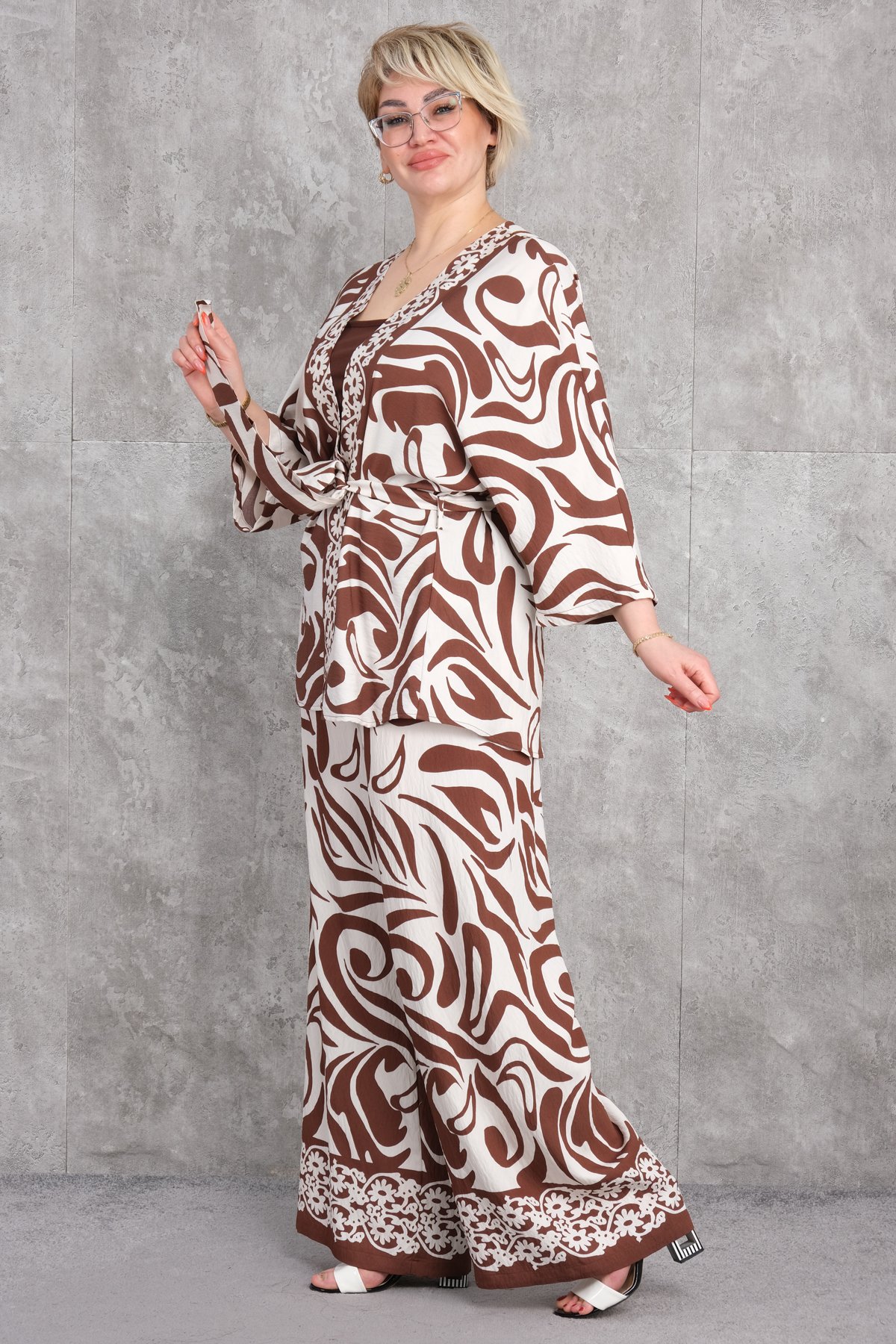 Super Plus Size Two-Piece Set-Brown