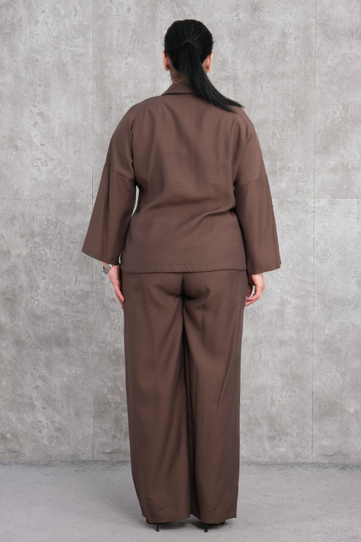 Комплект из двух предметов больших размеров-Коричневый