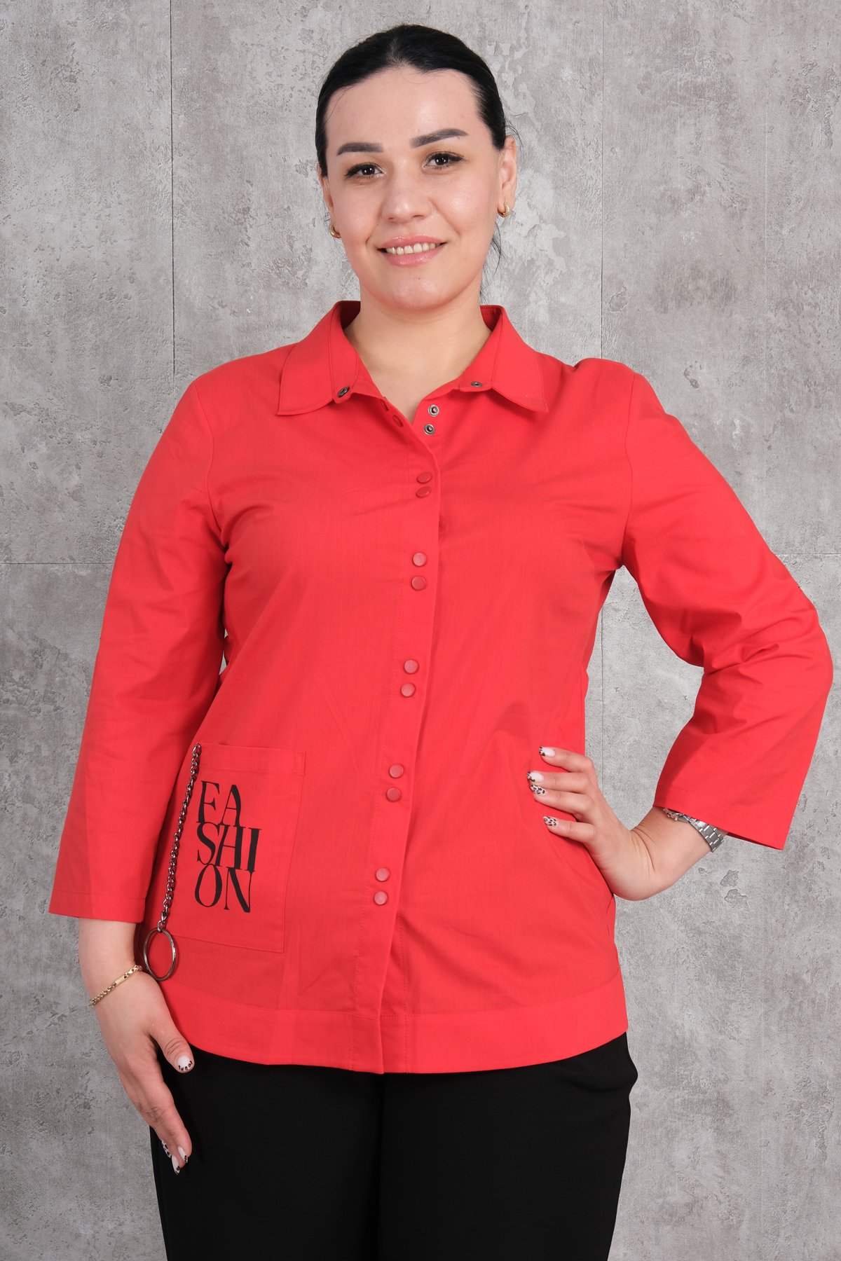 قميص مقاس كبير-الأحمر