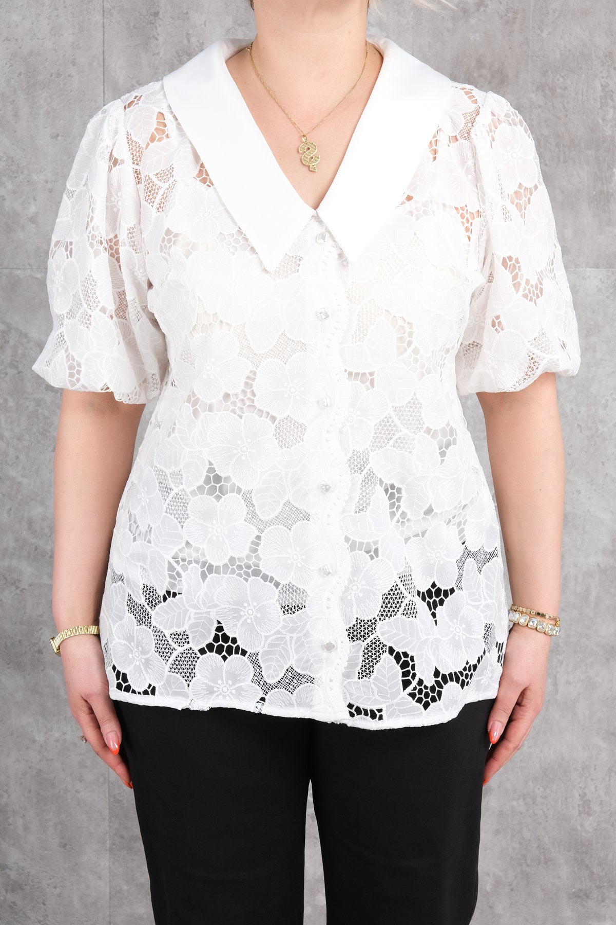 بلوزة مقاس كبير-الأبيض