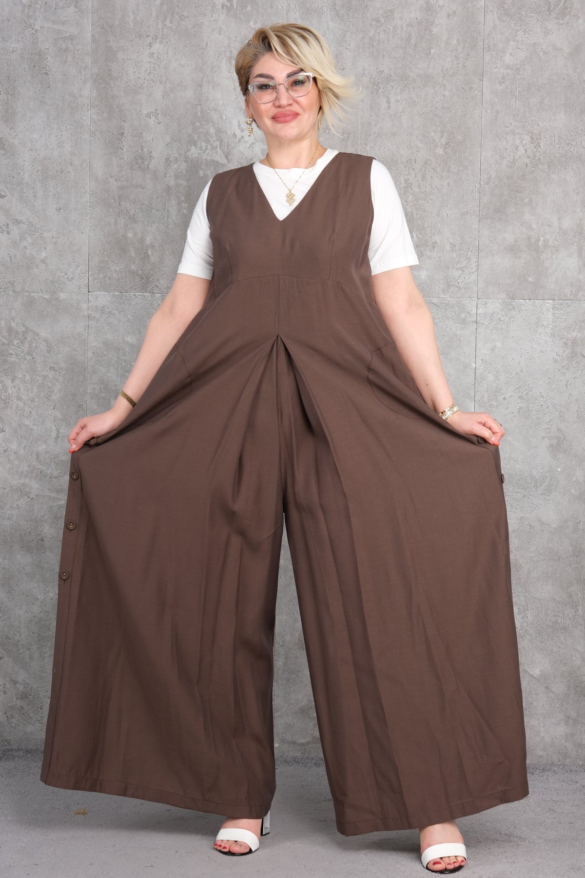 فستان مقاس كبير-البني