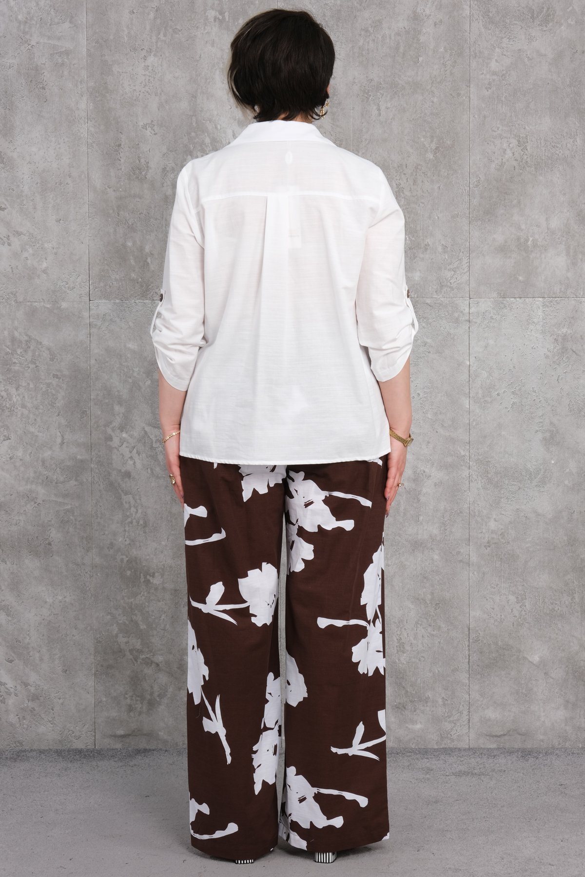 طقم من قطعتين مقاس كبير-البني