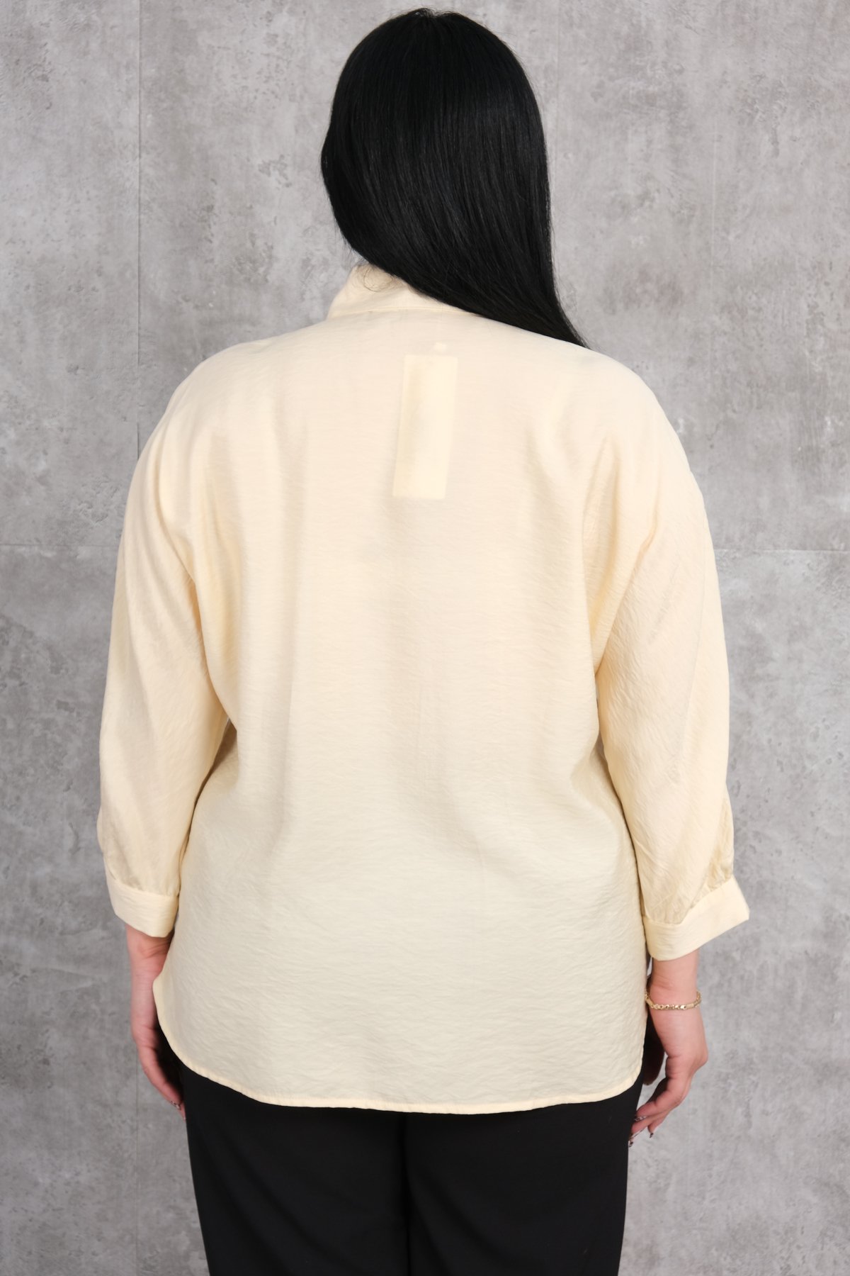 قميص مقاس كبير-الأصفر