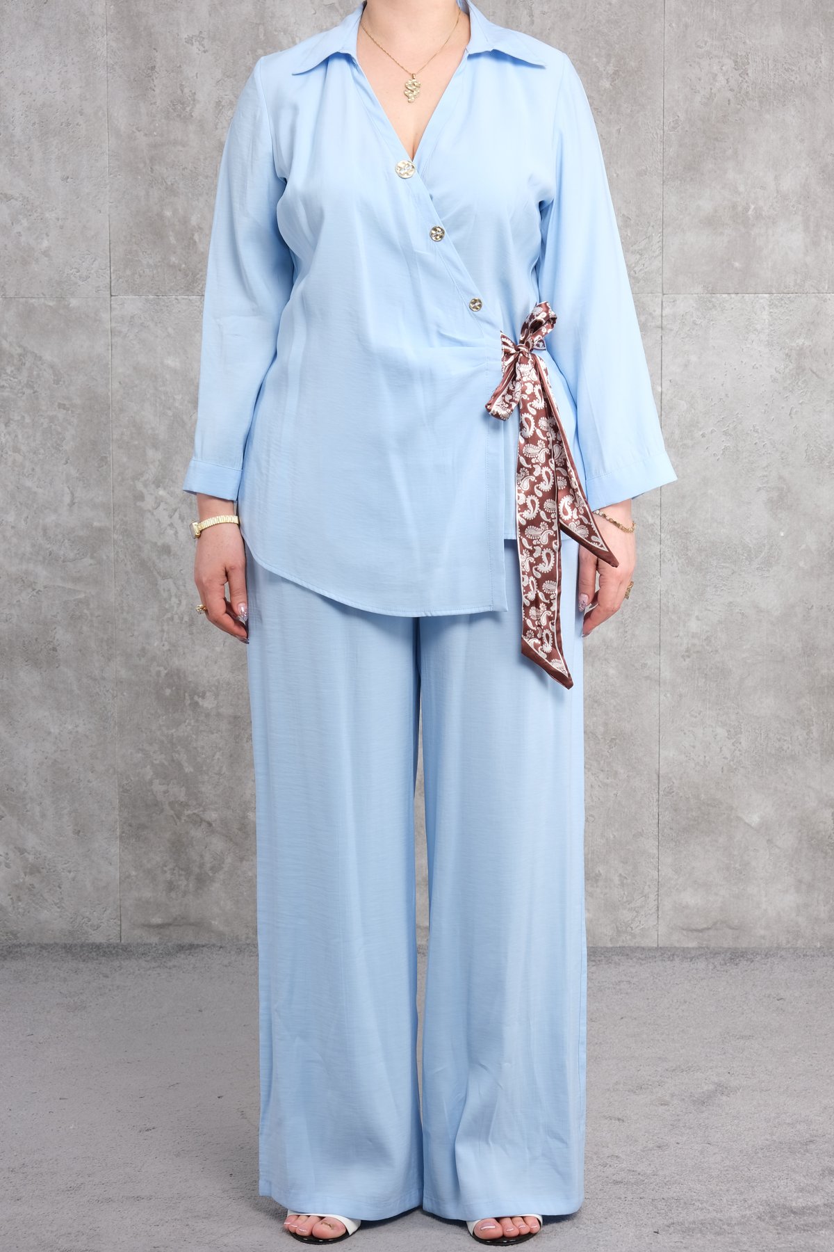 طقم من قطعتين مقاس كبير-الأزرق