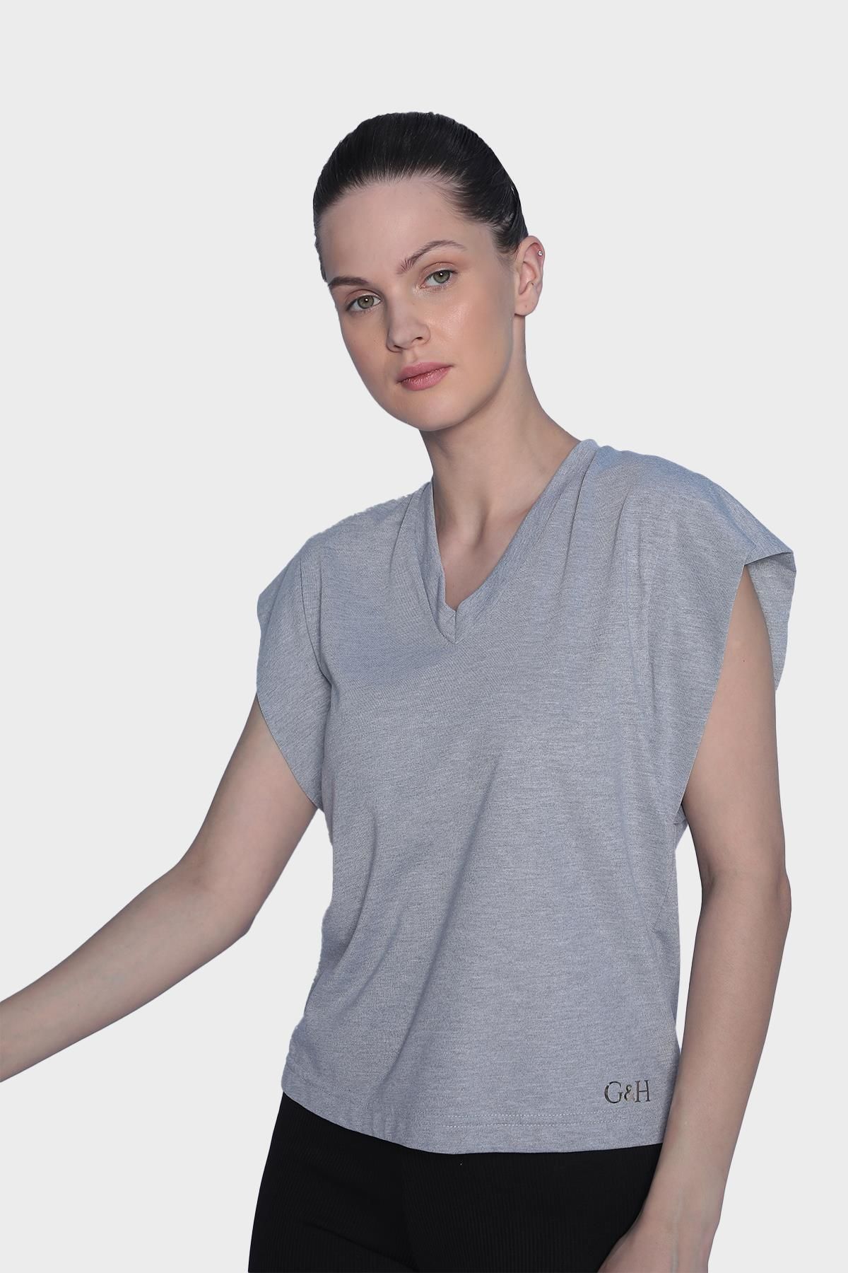 Womens V-Neck Basic Sleeveless T-Shirt - Grey