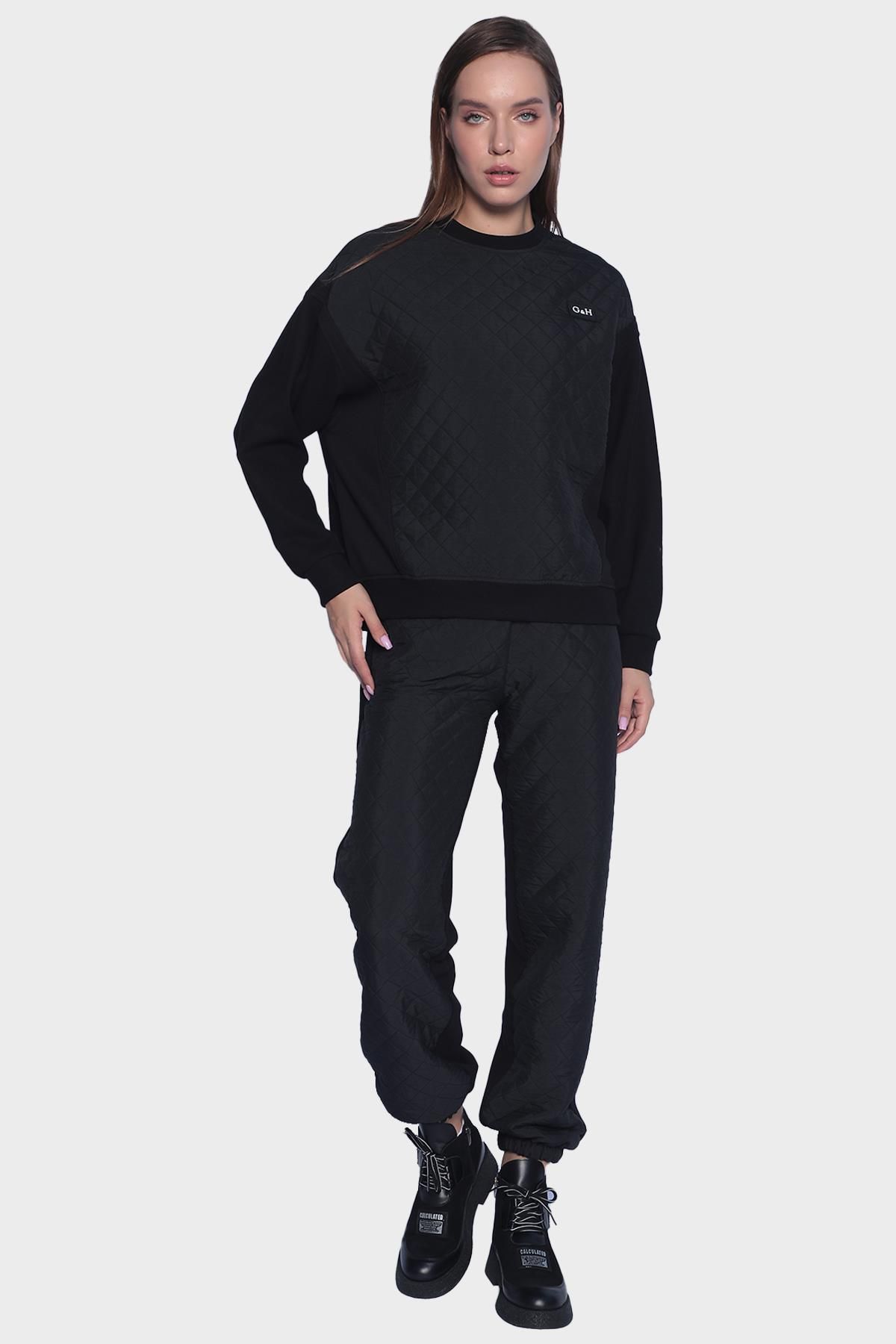 Womens Sports Style Quilted Sweatshirt and Sweatpants Set - Black