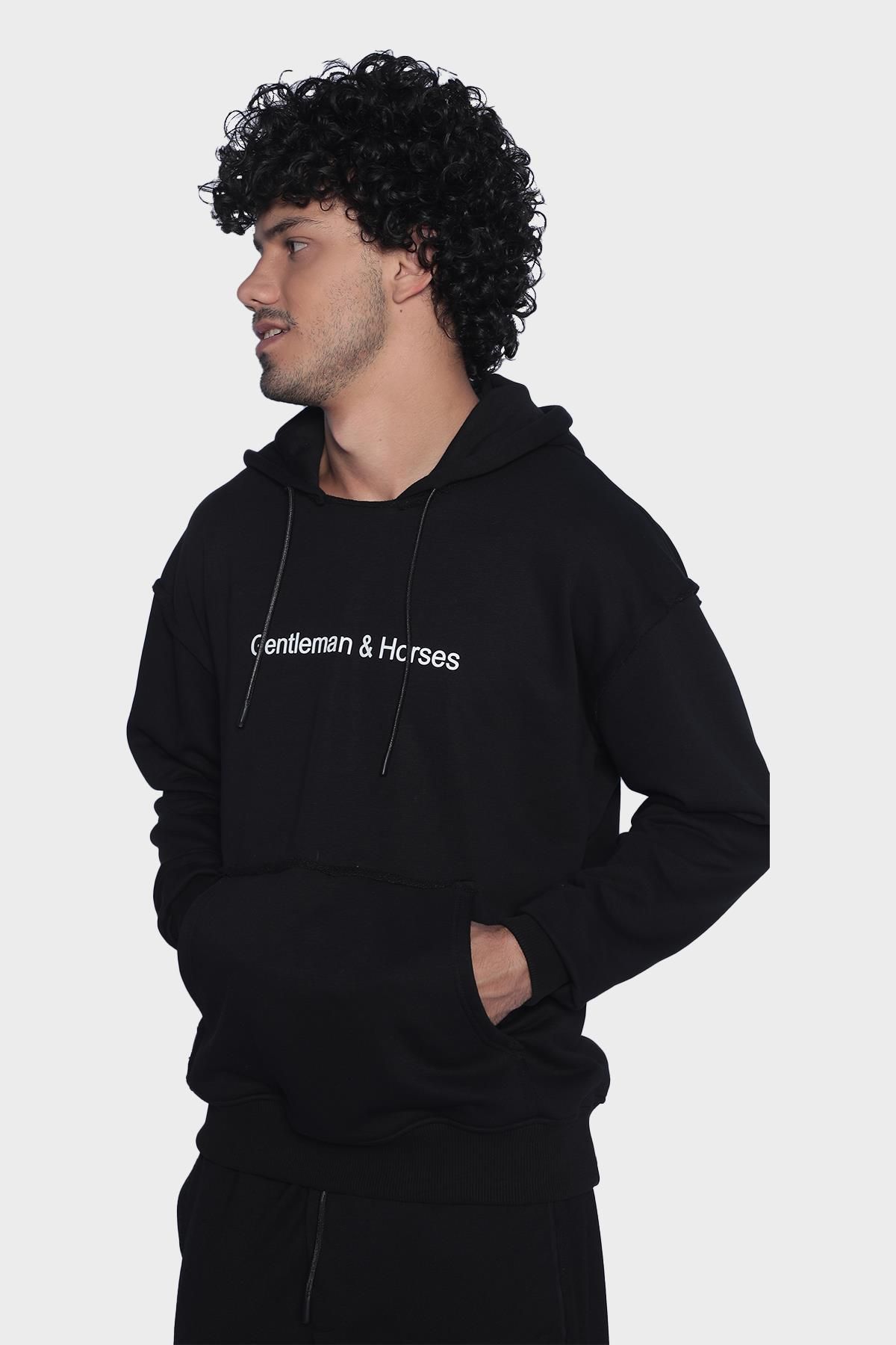 Unisex hoodie with long sleeve printed pocket detail - Black