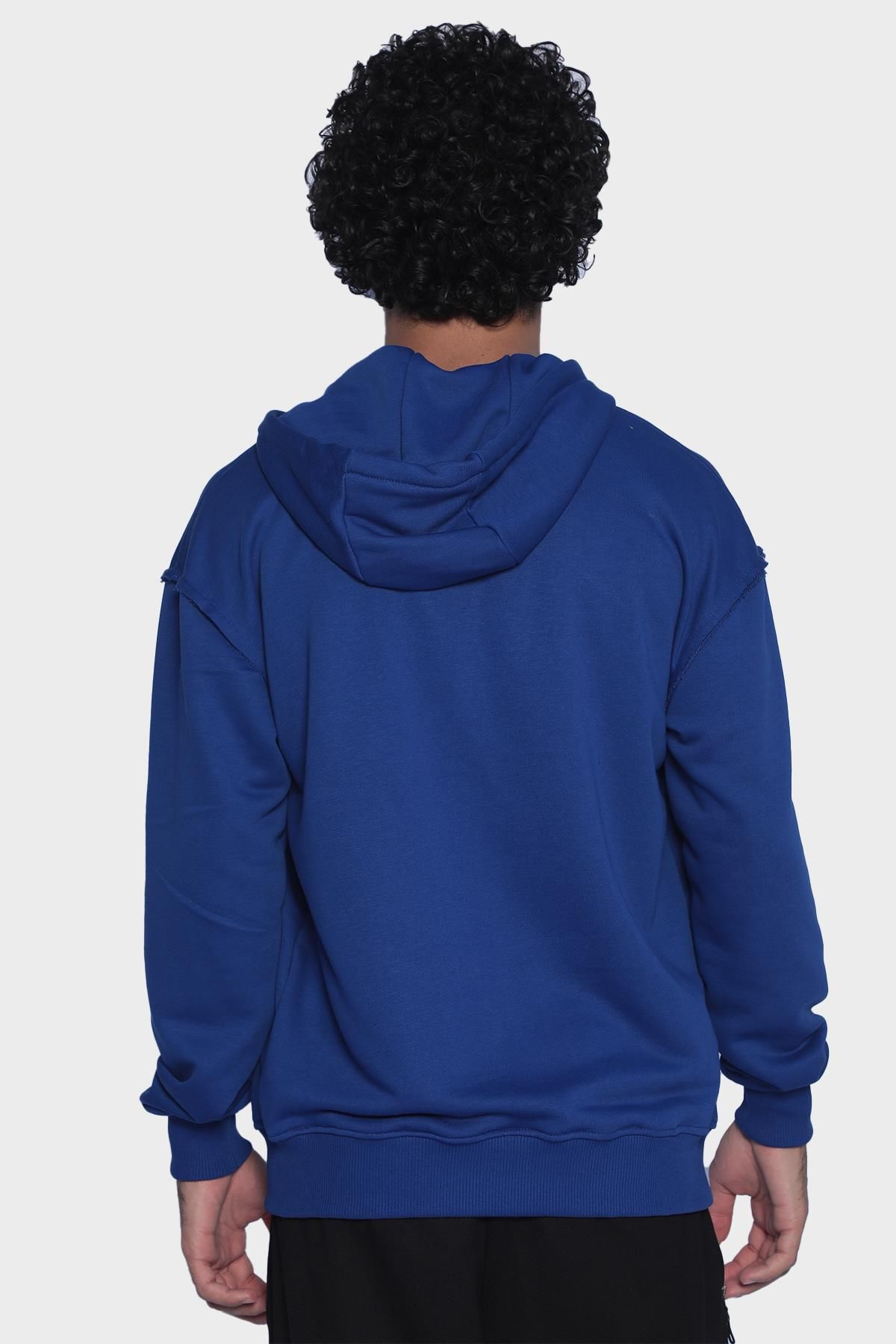 Uzun kollu baskılı cep detaylı unisex hoodie - Saks Mavi